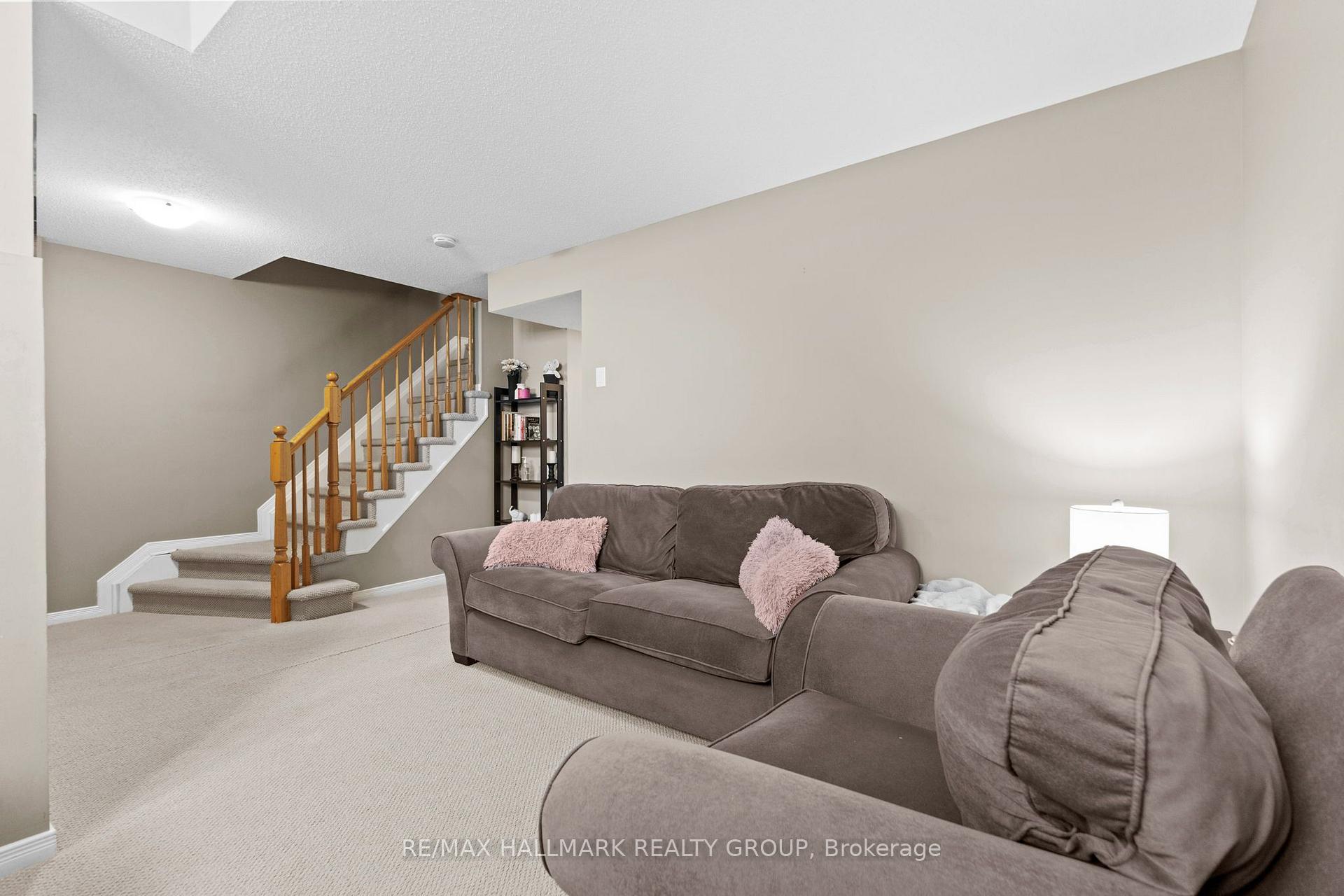 Photo 26 of 358 Galston Private, Ottawa, Mer Bleue/Bradley Estates/Anderson Park — HOMEH