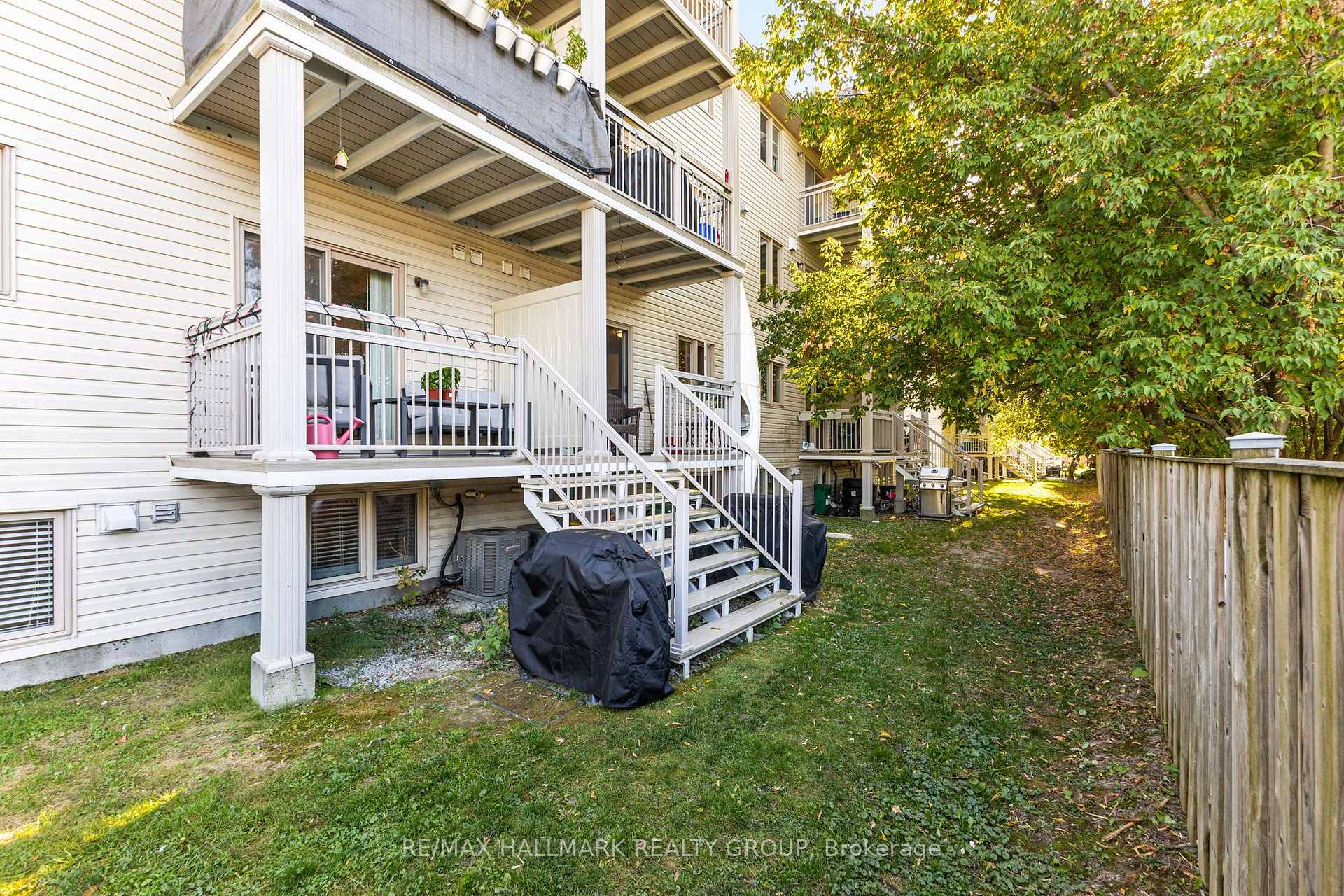 Photo 35 of 358 Galston Private, Ottawa, Mer Bleue/Bradley Estates/Anderson Park — HOMEH