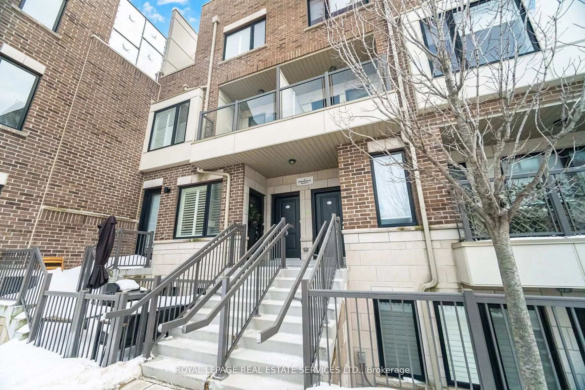 Photo 2 of Unit 402, 8 Drummond Street, Etobicoke, Mimico — HOMEH