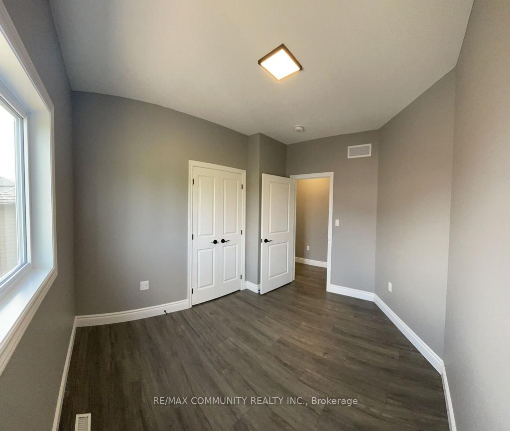 Photo 4 of 10 Redwood Drive, Belleville, Thurlow Ward — HOMEH