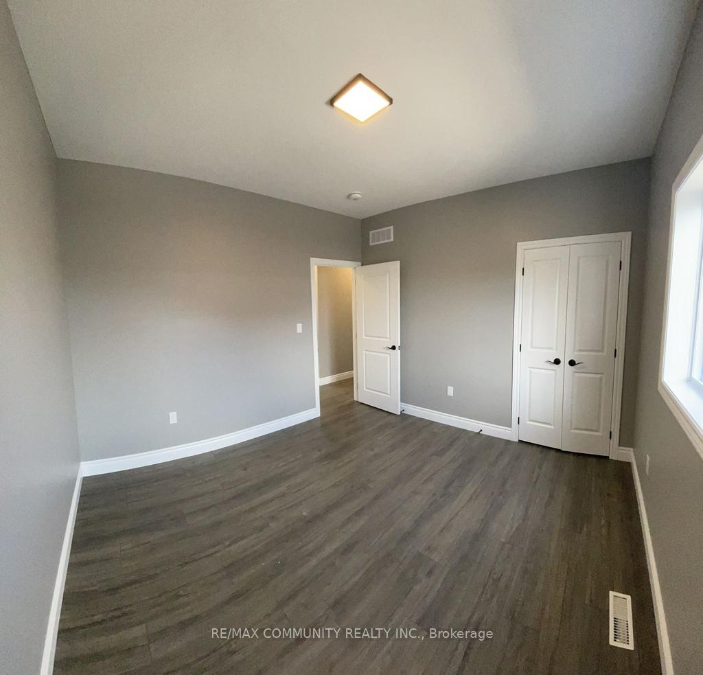 Photo 16 of 10 Redwood Drive, Belleville, Thurlow Ward — HOMEH