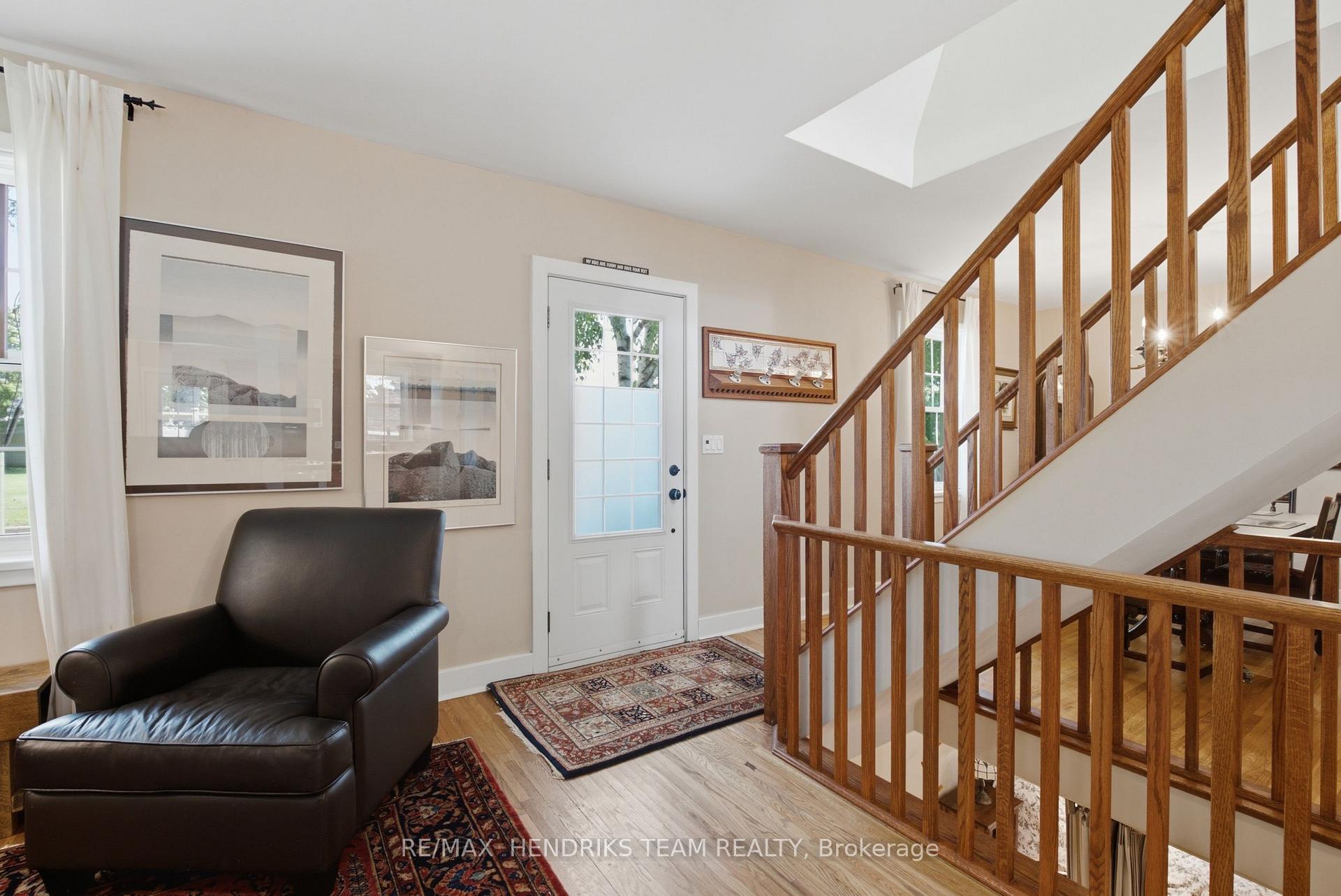 Photo 3 of 138 Kathleen Street, Guelph, Exhibition Park — HOMEH
