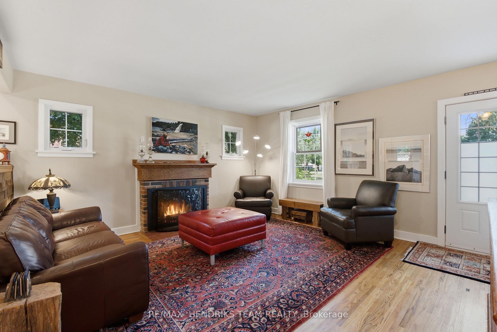 Photo 5 of 138 Kathleen Street, Guelph, Exhibition Park — HOMEH