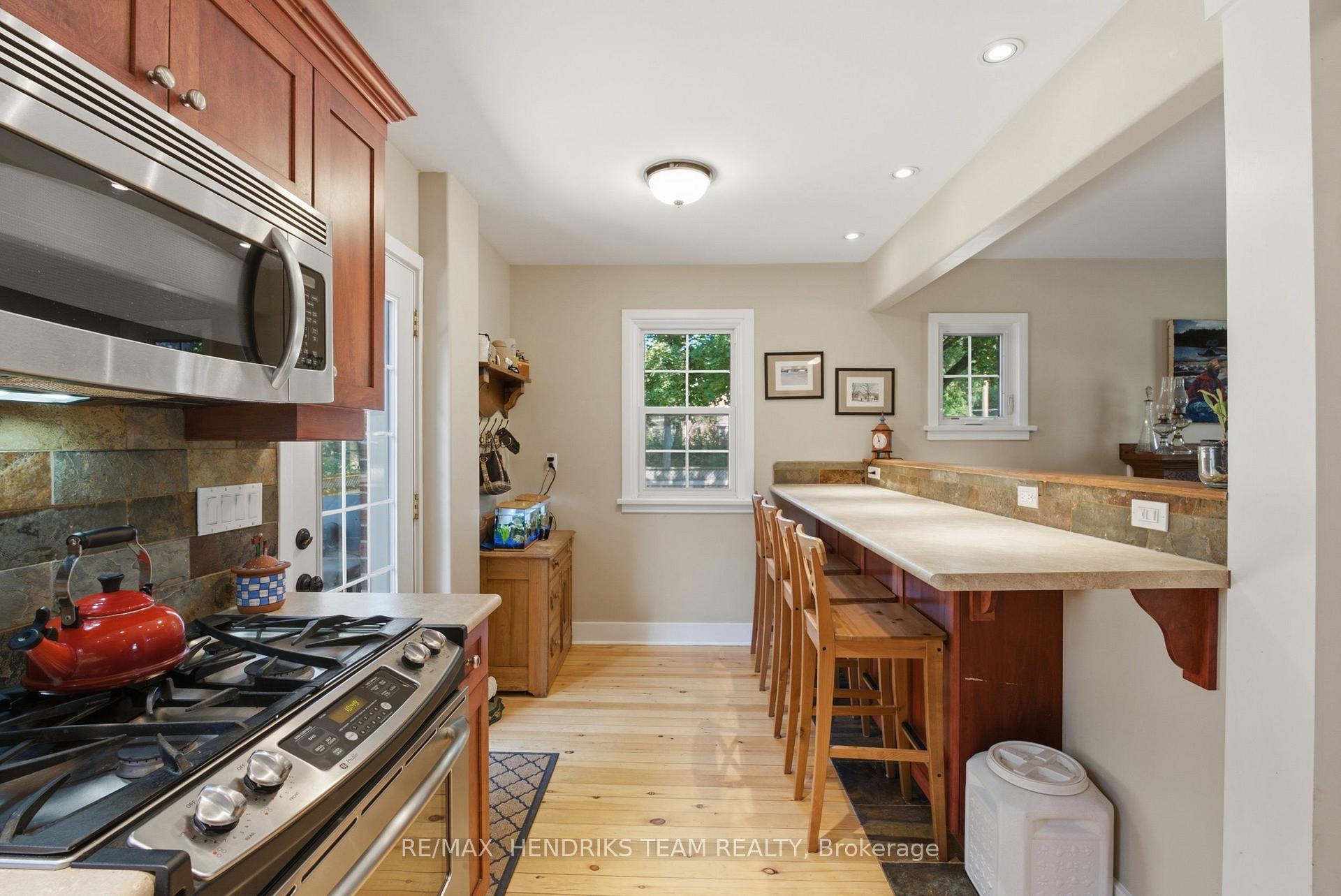 Photo 14 of 138 Kathleen Street, Guelph, Exhibition Park — HOMEH