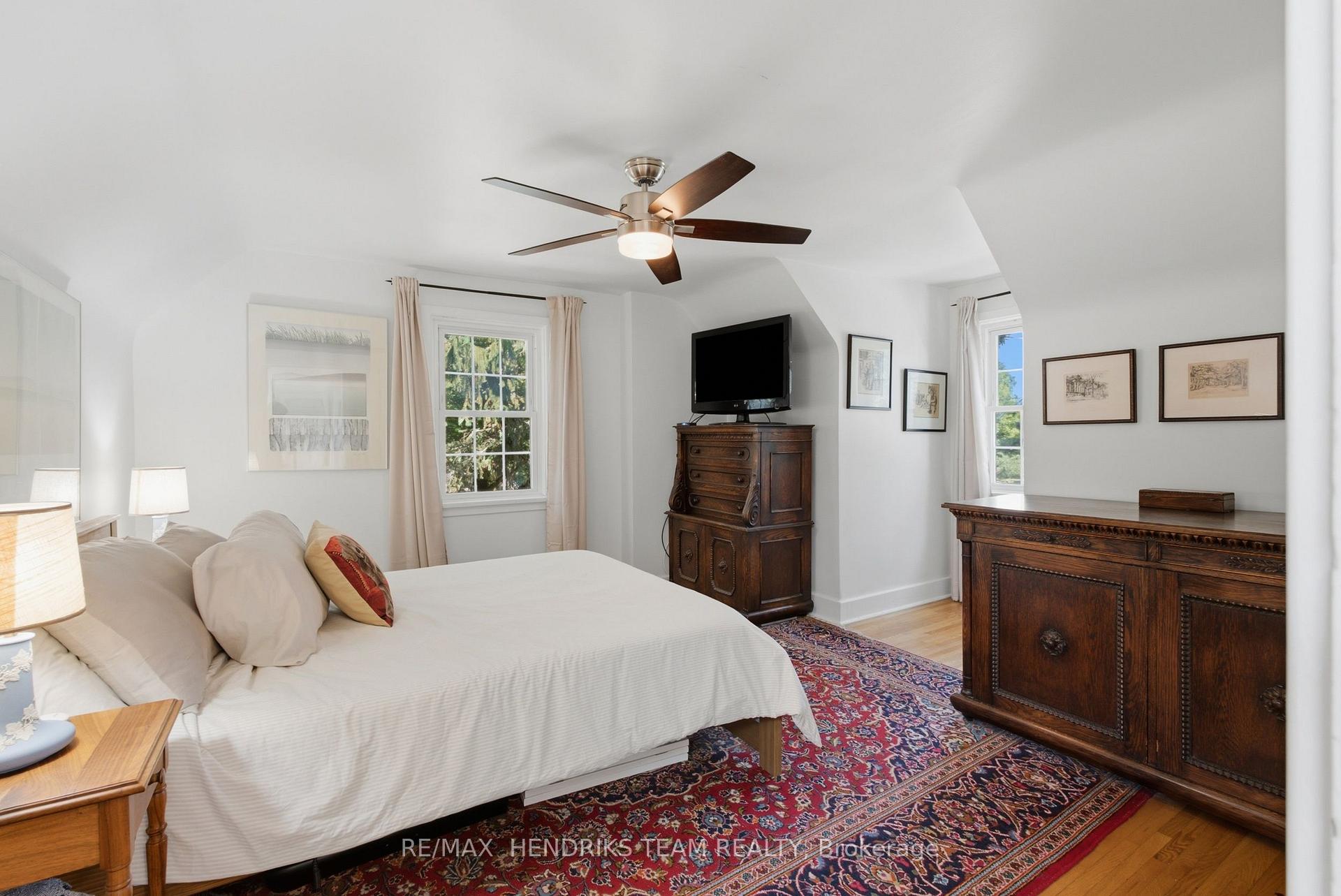 Photo 19 of 138 Kathleen Street, Guelph, Exhibition Park — HOMEH
