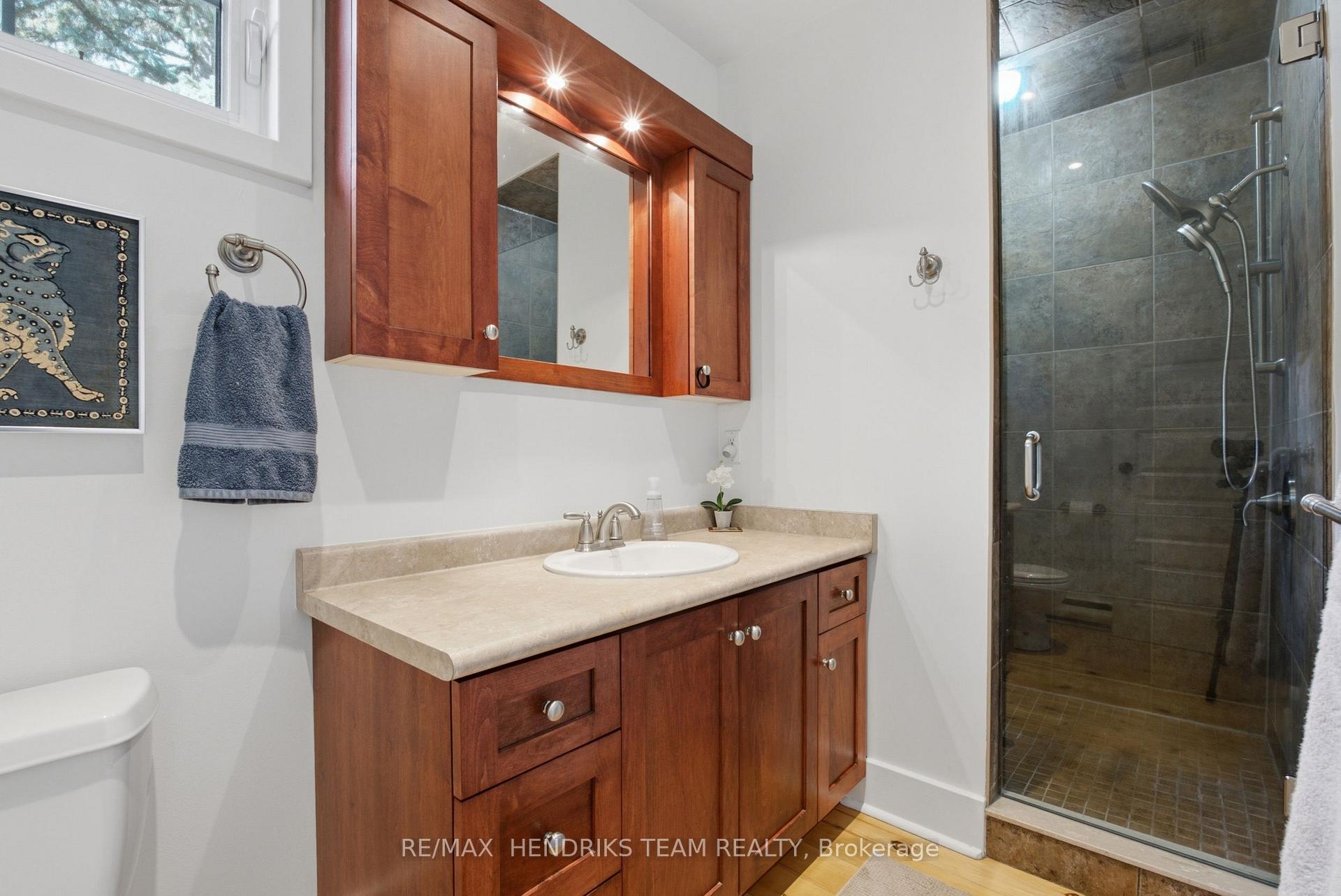 Photo 22 of 138 Kathleen Street, Guelph, Exhibition Park — HOMEH