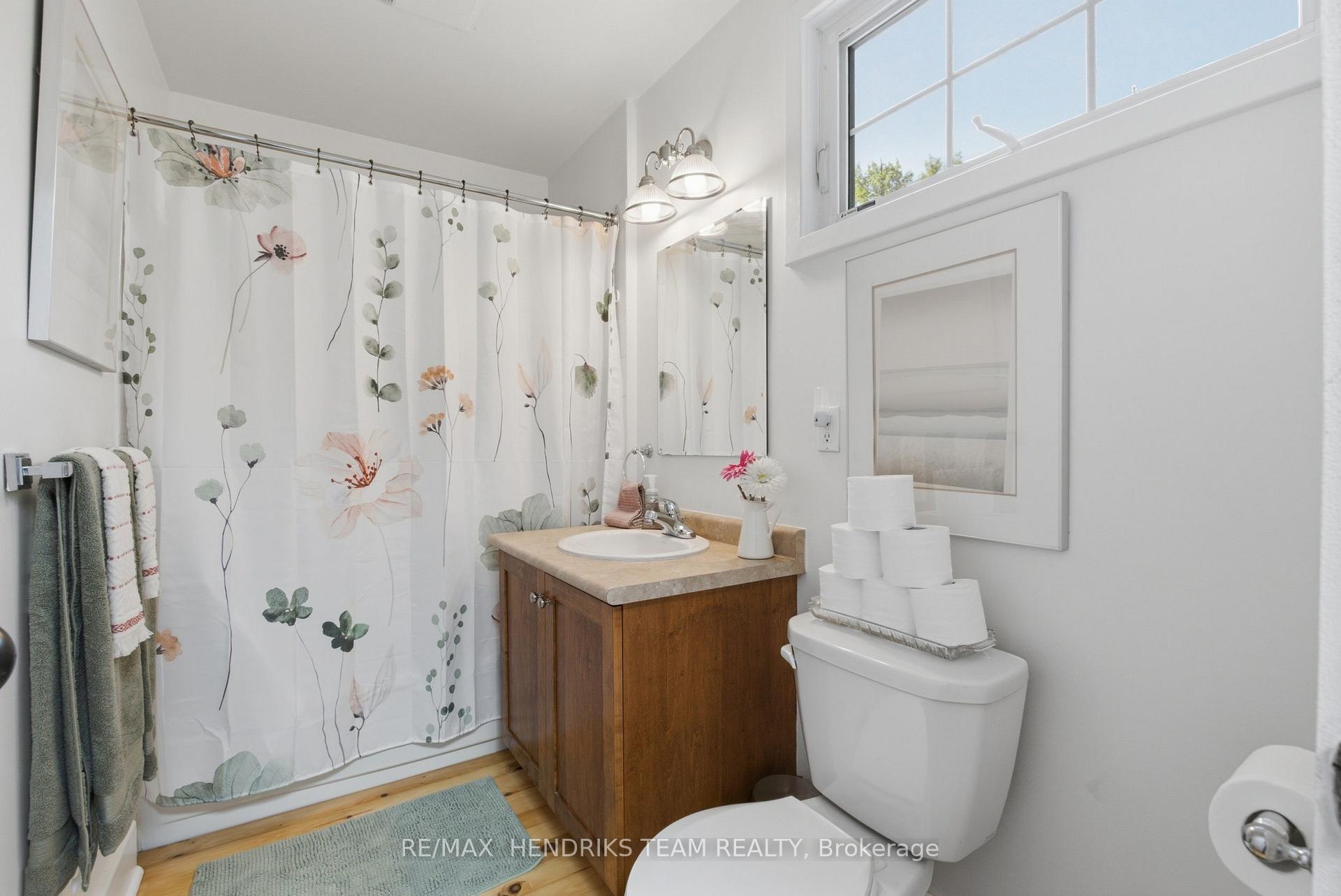Photo 25 of 138 Kathleen Street, Guelph, Exhibition Park — HOMEH
