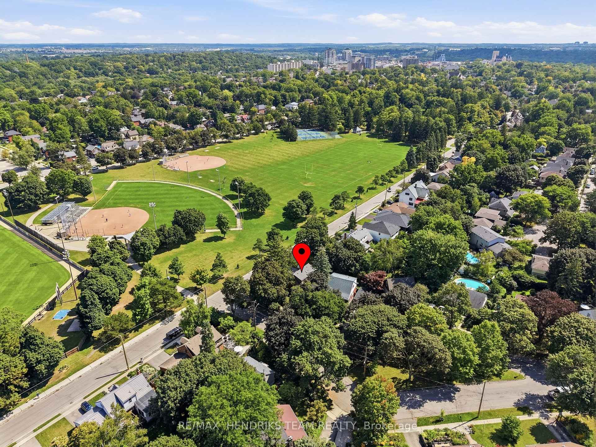 Photo 42 of 138 Kathleen Street, Guelph, Exhibition Park — HOMEH