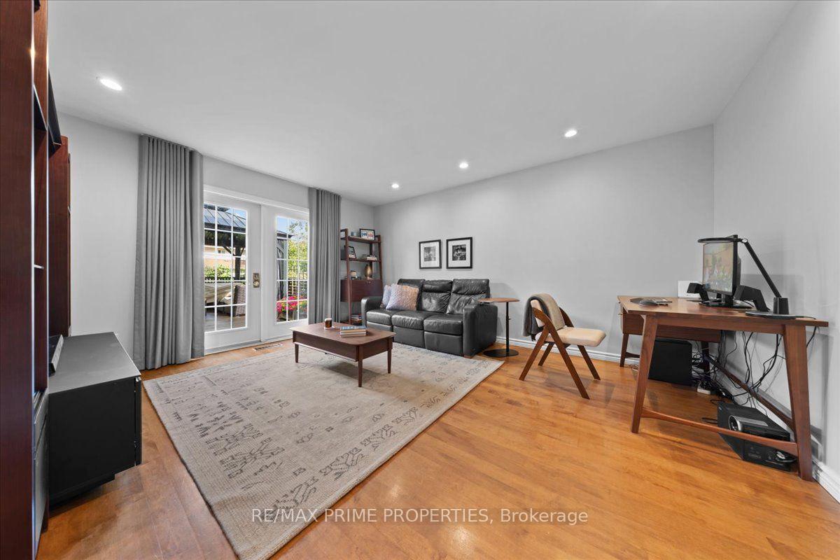 Photo 7 of 1009 Driftwood Crescent, Ottawa, Convent Glen — HOMEH
