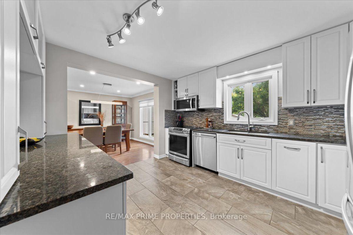 Photo 10 of 1009 Driftwood Crescent, Ottawa, Convent Glen — HOMEH