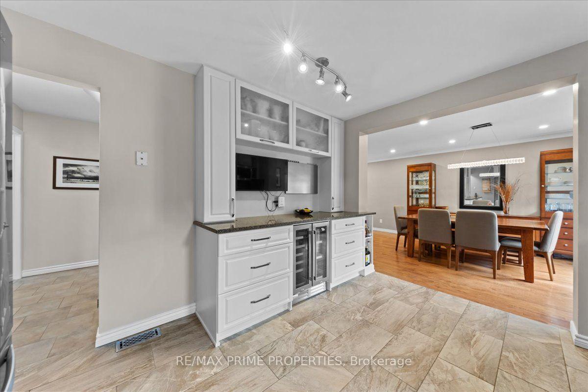 Photo 15 of 1009 Driftwood Crescent, Ottawa, Convent Glen — HOMEH