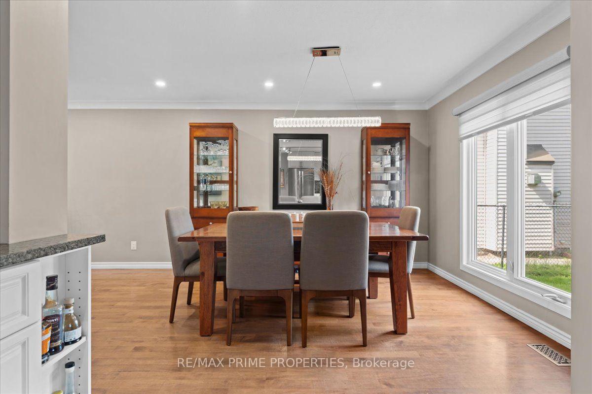 Photo 16 of 1009 Driftwood Crescent, Ottawa, Convent Glen — HOMEH