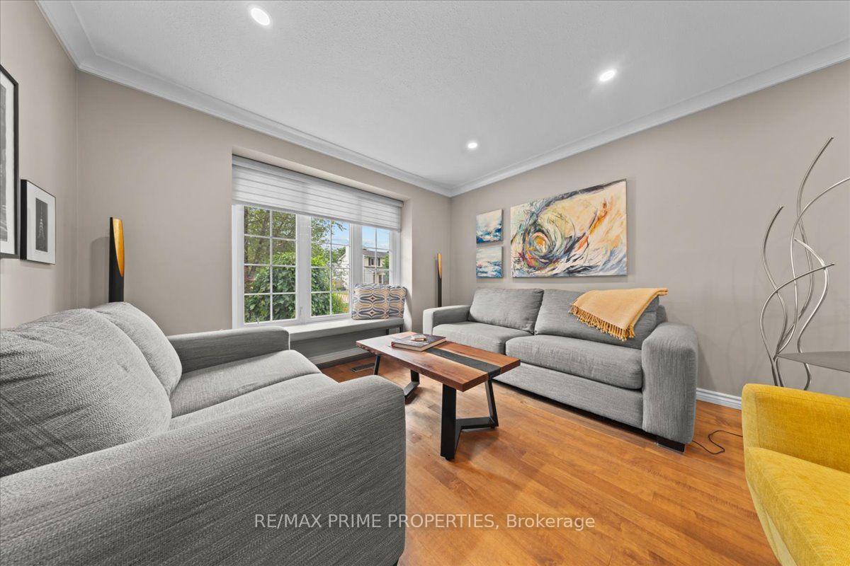 Photo 19 of 1009 Driftwood Crescent, Ottawa, Convent Glen — HOMEH