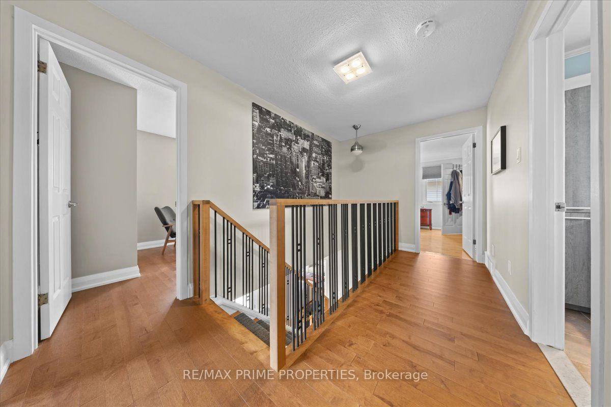 Photo 22 of 1009 Driftwood Crescent, Ottawa, Convent Glen — HOMEH
