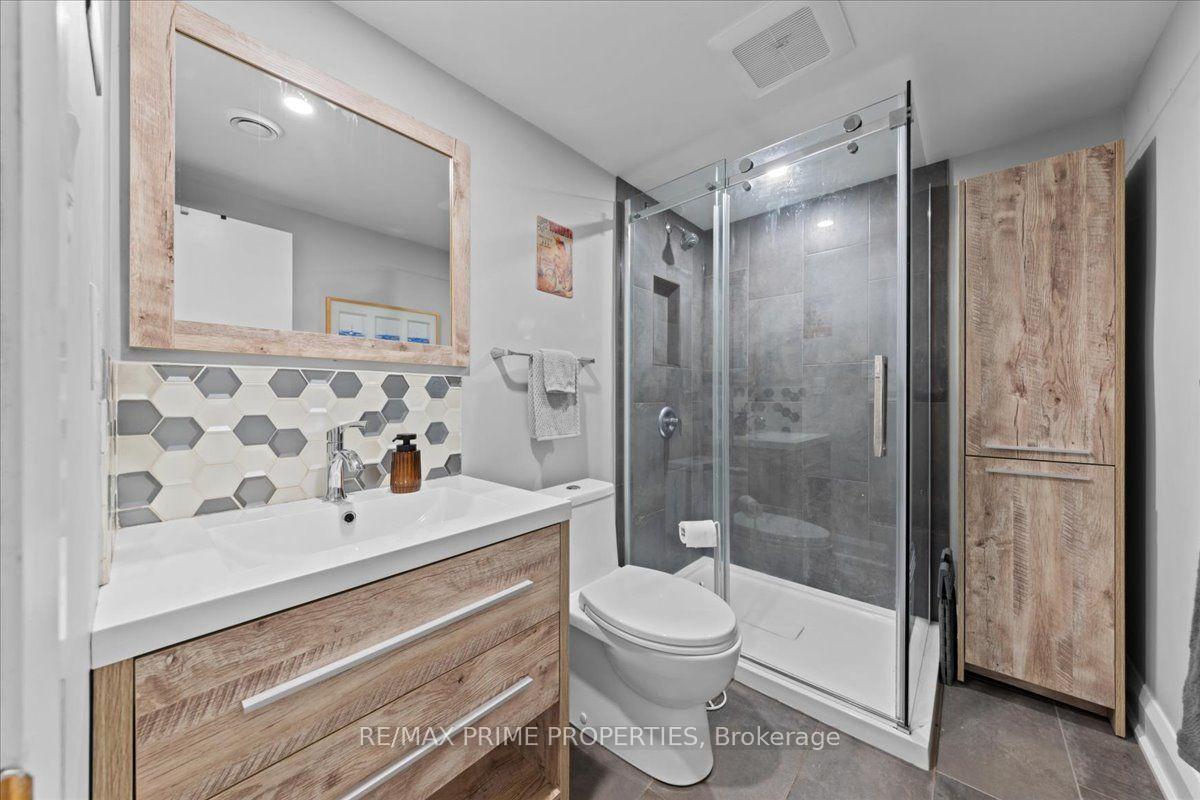 Photo 34 of 1009 Driftwood Crescent, Ottawa, Convent Glen — HOMEH