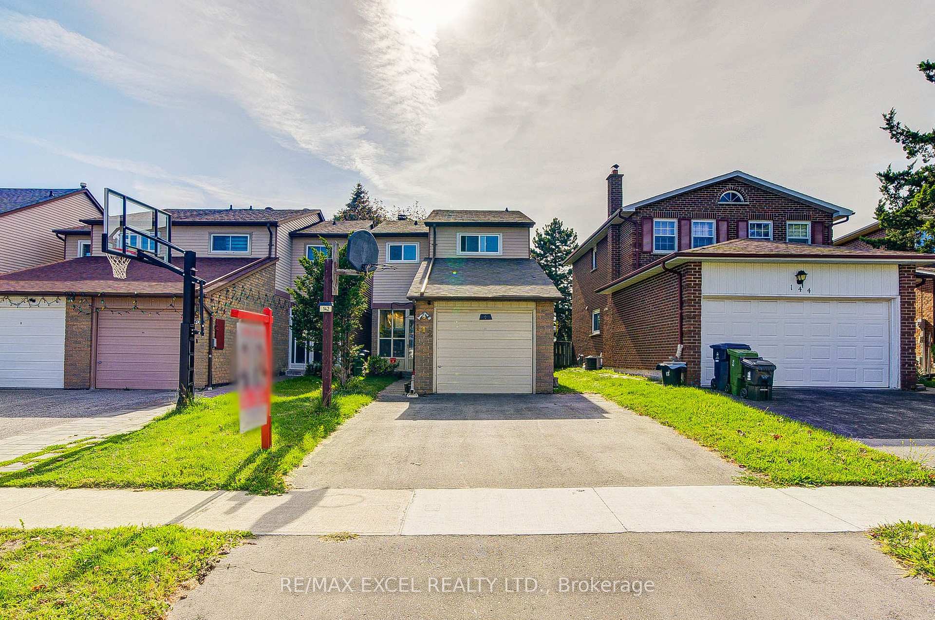 Front of 142 Shady Hollow Drive