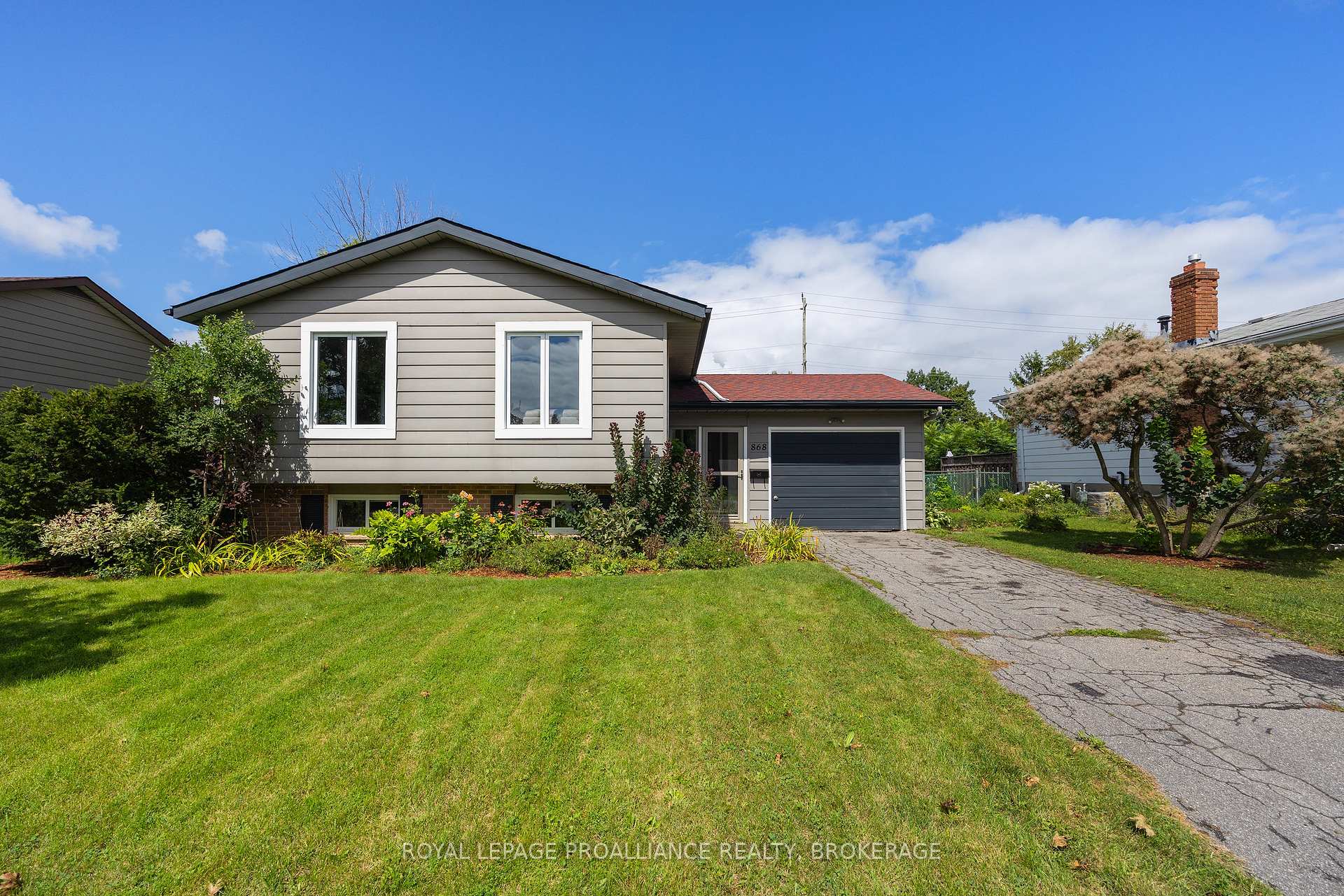 Photo 3 of 868 Allum Avenue, Kingston, South of Taylor-Kidd Blvd — HOMEH