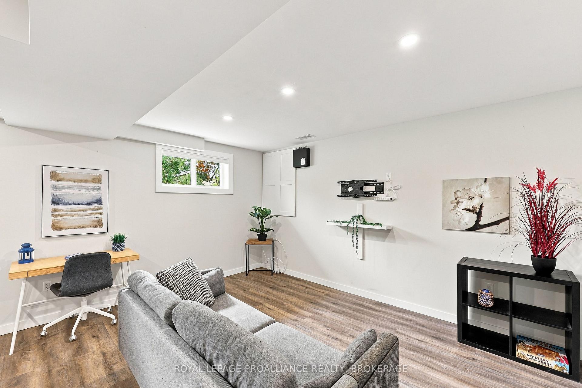 Photo 32 of 868 Allum Avenue, Kingston, South of Taylor-Kidd Blvd — HOMEH