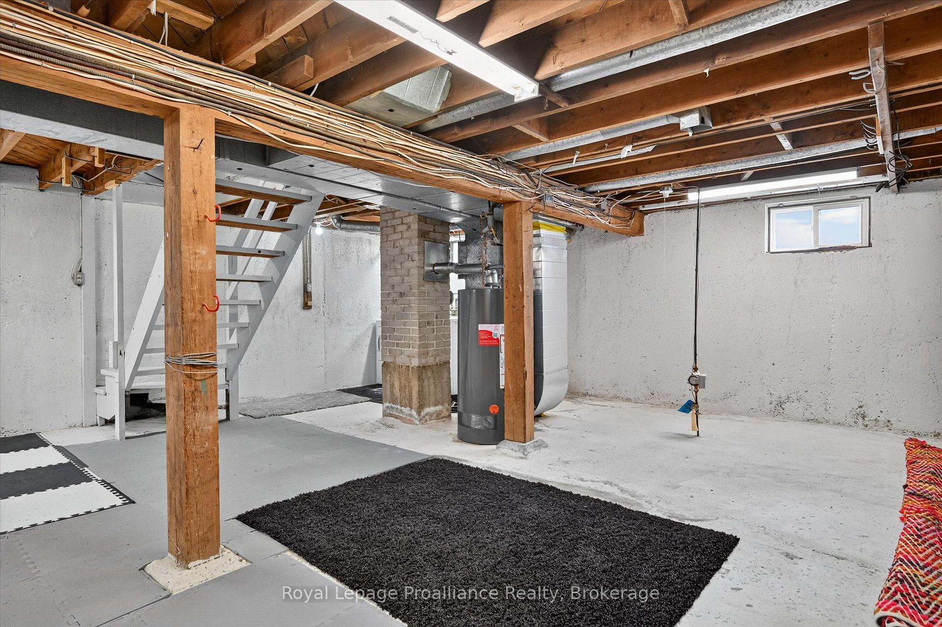 Photo 28 of 732 Gillespie Avenue, Peterborough, Otonabee Ward 1 — HOMEH