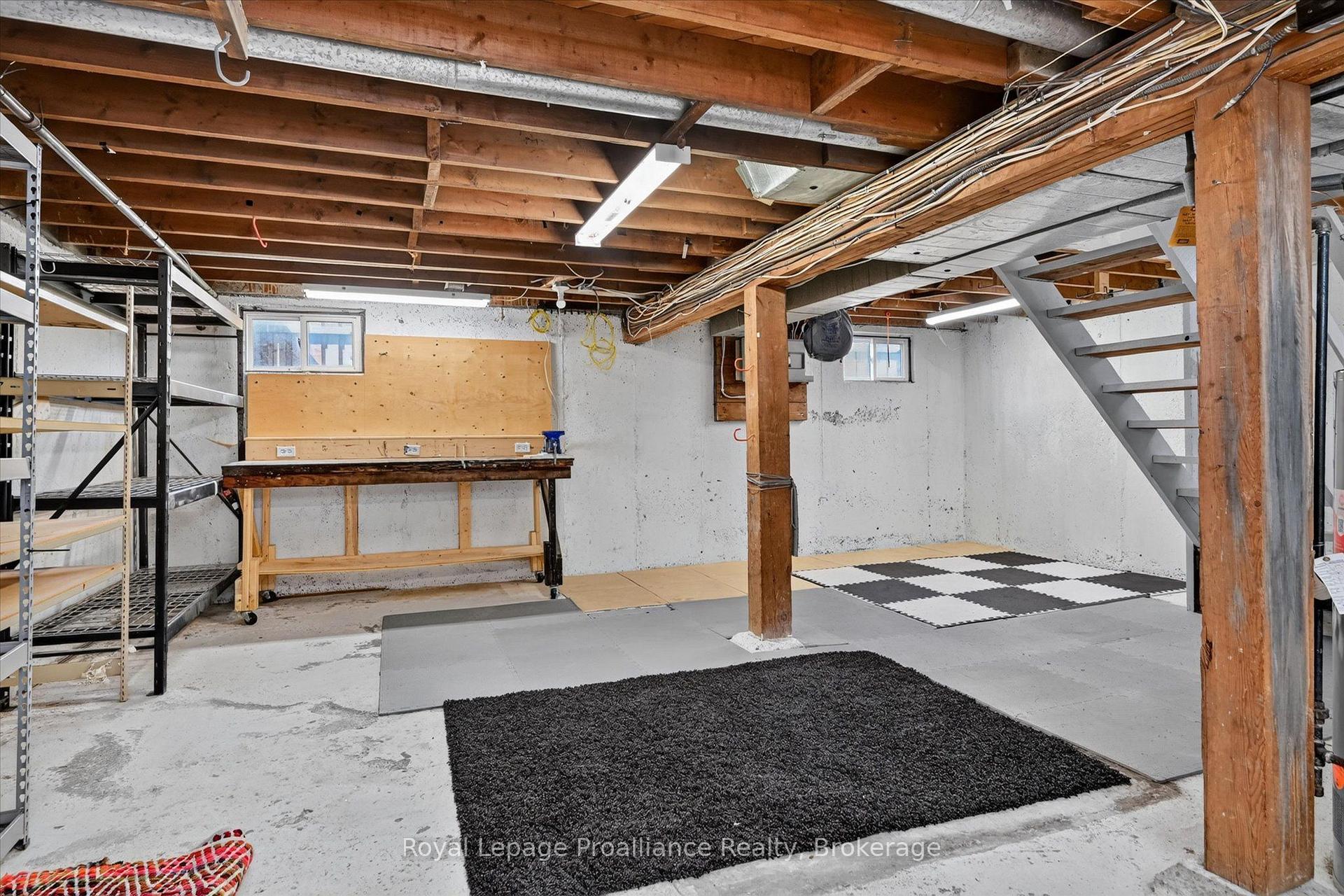Photo 29 of 732 Gillespie Avenue, Peterborough, Otonabee Ward 1 — HOMEH