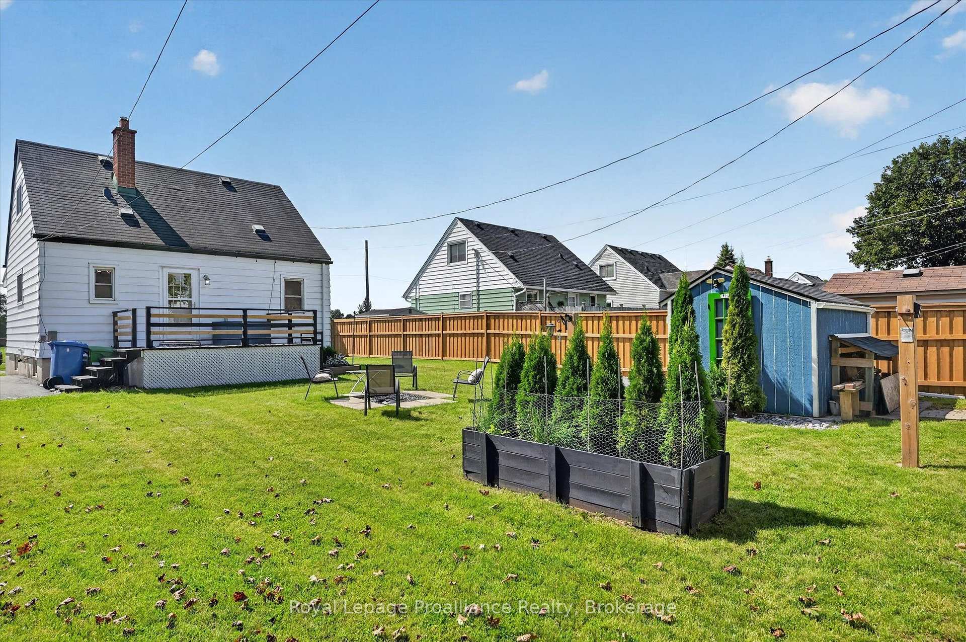 Photo 37 of 732 Gillespie Avenue, Peterborough, Otonabee Ward 1 — HOMEH