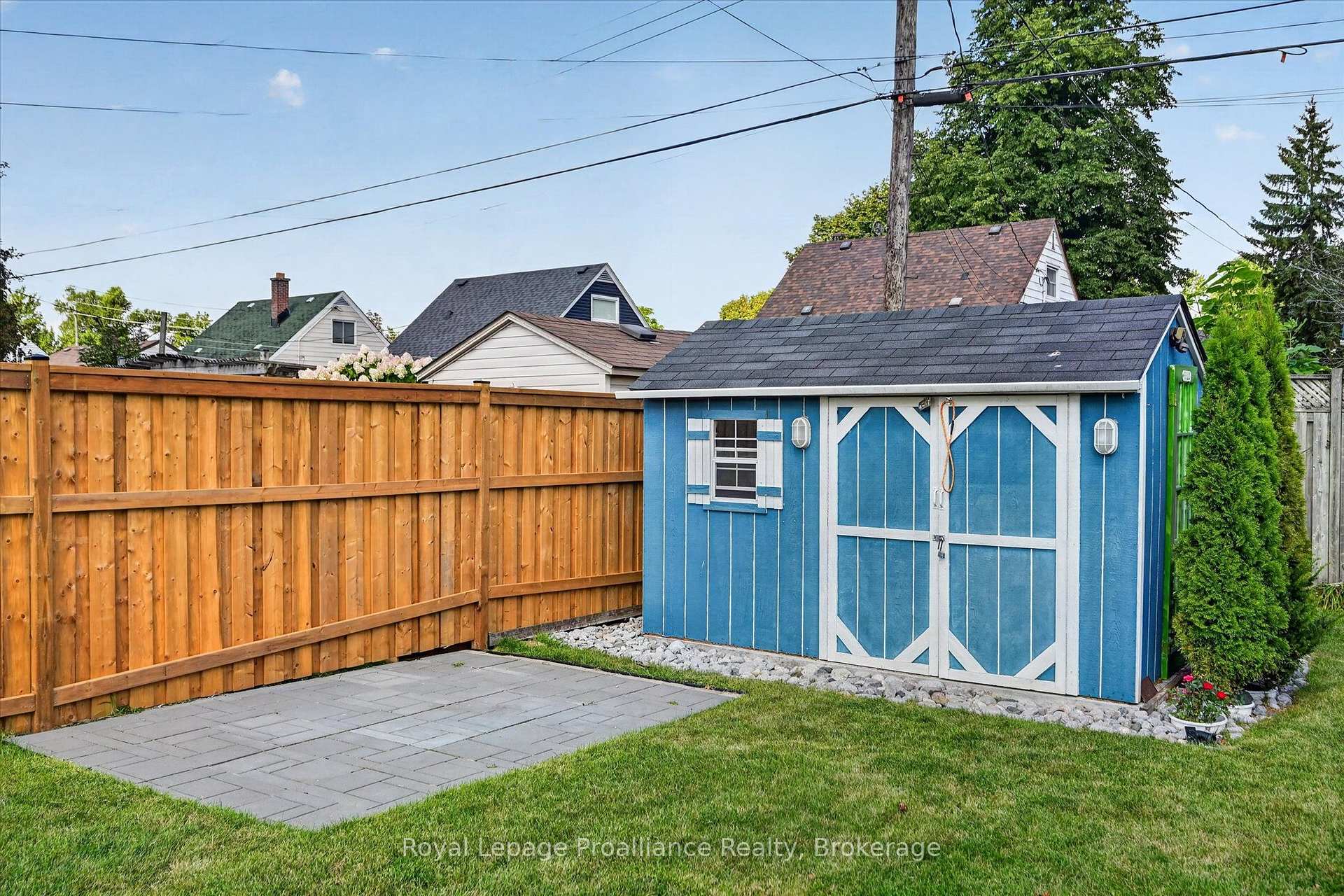 Photo 42 of 732 Gillespie Avenue, Peterborough, Otonabee Ward 1 — HOMEH