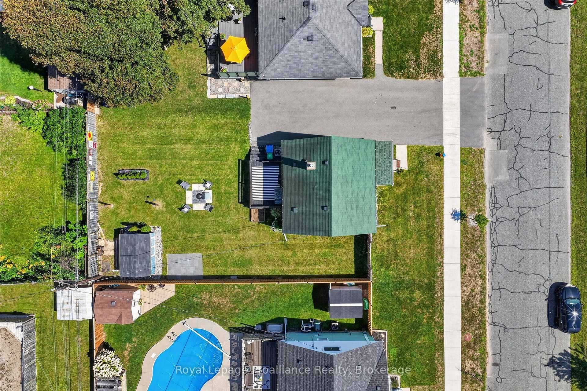 Photo 43 of 732 Gillespie Avenue, Peterborough, Otonabee Ward 1 — HOMEH