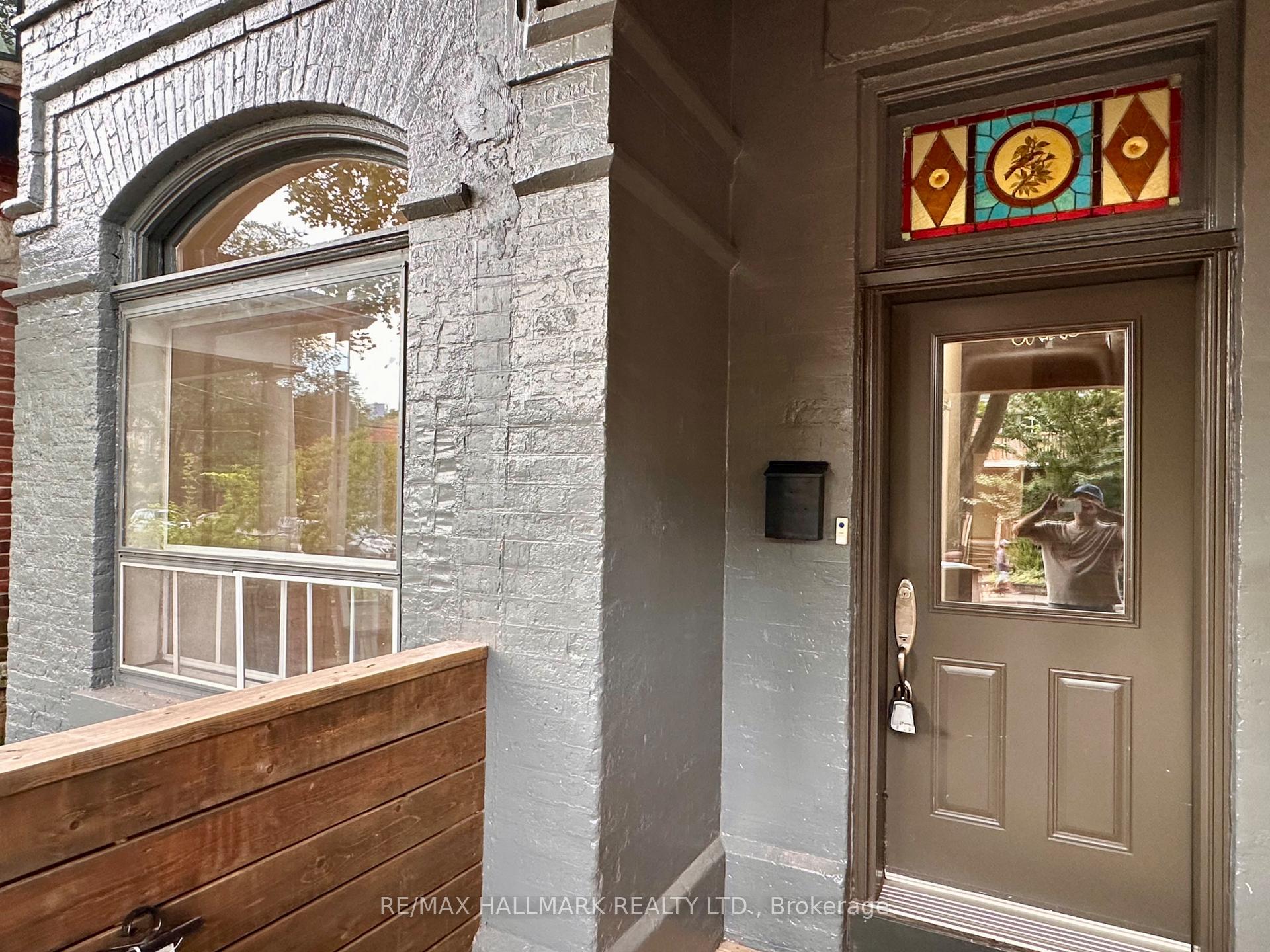 Photo 4 of 128 Brunswick Avenue, Toronto, University — HOMEH