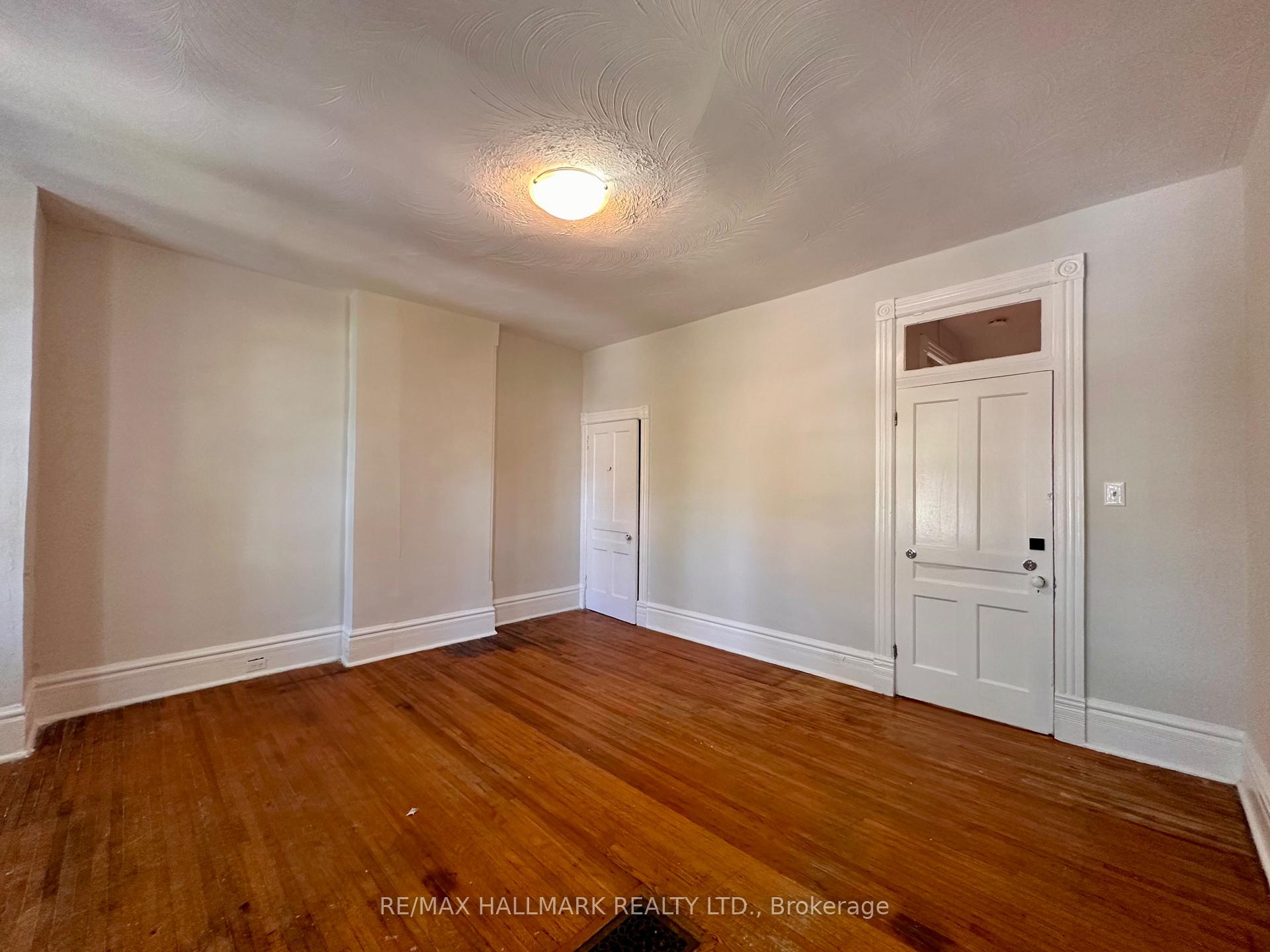 Photo 20 of 128 Brunswick Avenue, Toronto, University — HOMEH