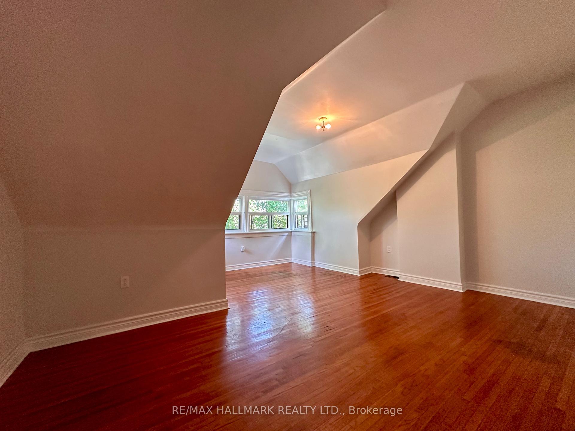 Photo 25 of 128 Brunswick Avenue, Toronto, University — HOMEH