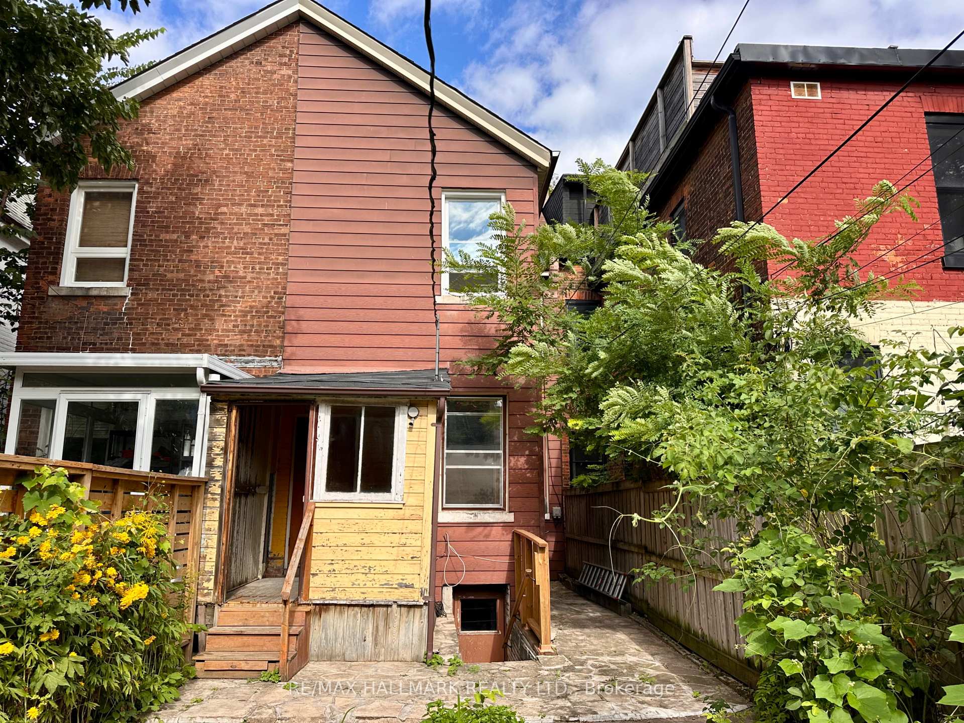 Photo 37 of 128 Brunswick Avenue, Toronto, University — HOMEH