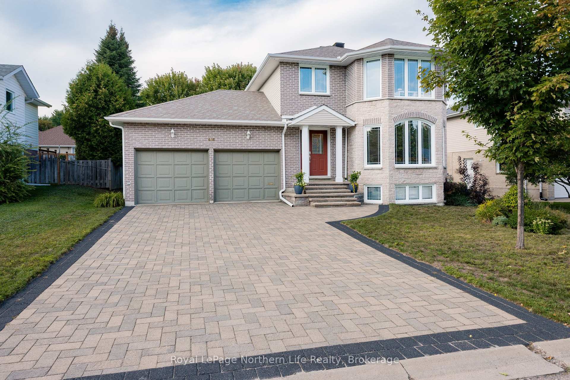 Photo 2 of 406 Pearce Street, North Bay, Airport — HOMEH