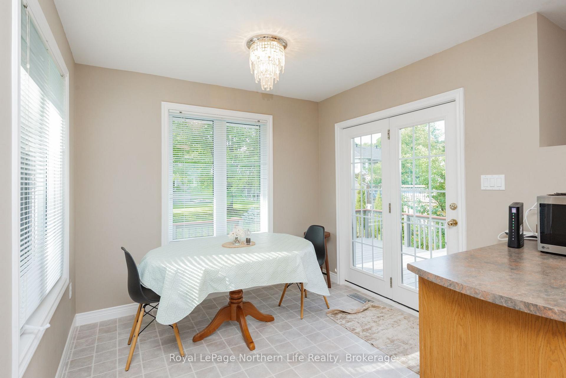 Photo 11 of 406 Pearce Street, North Bay, Airport — HOMEH