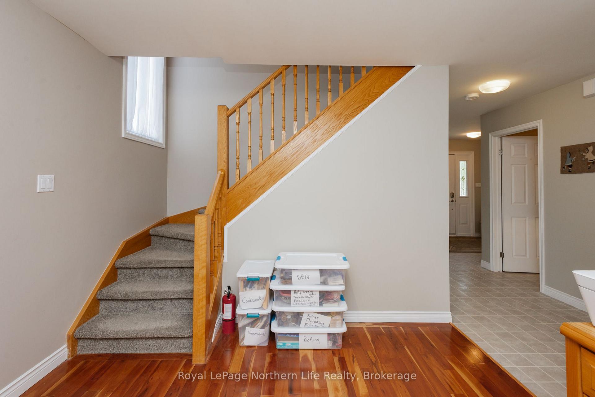 Photo 17 of 406 Pearce Street, North Bay, Airport — HOMEH