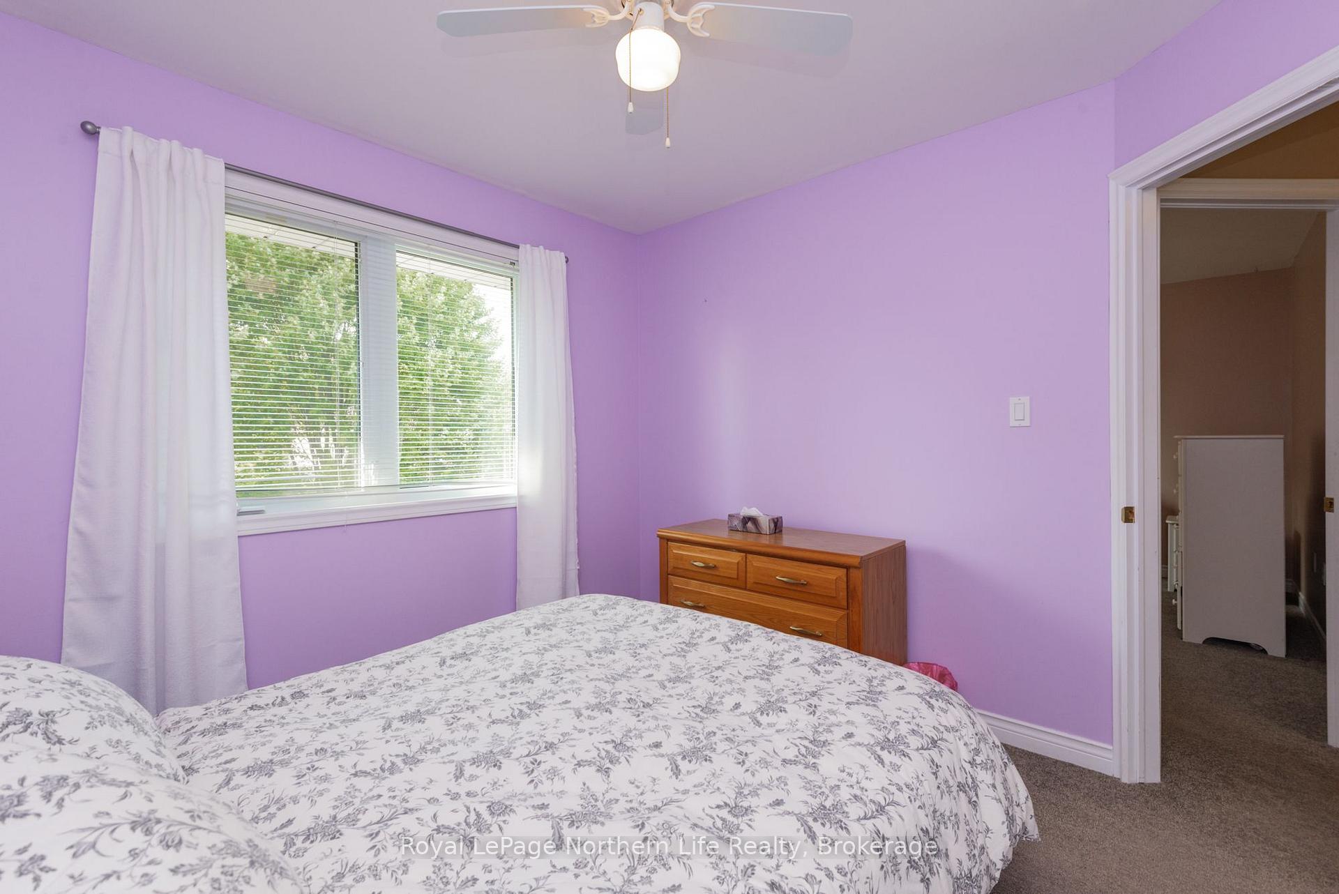Photo 22 of 406 Pearce Street, North Bay, Airport — HOMEH