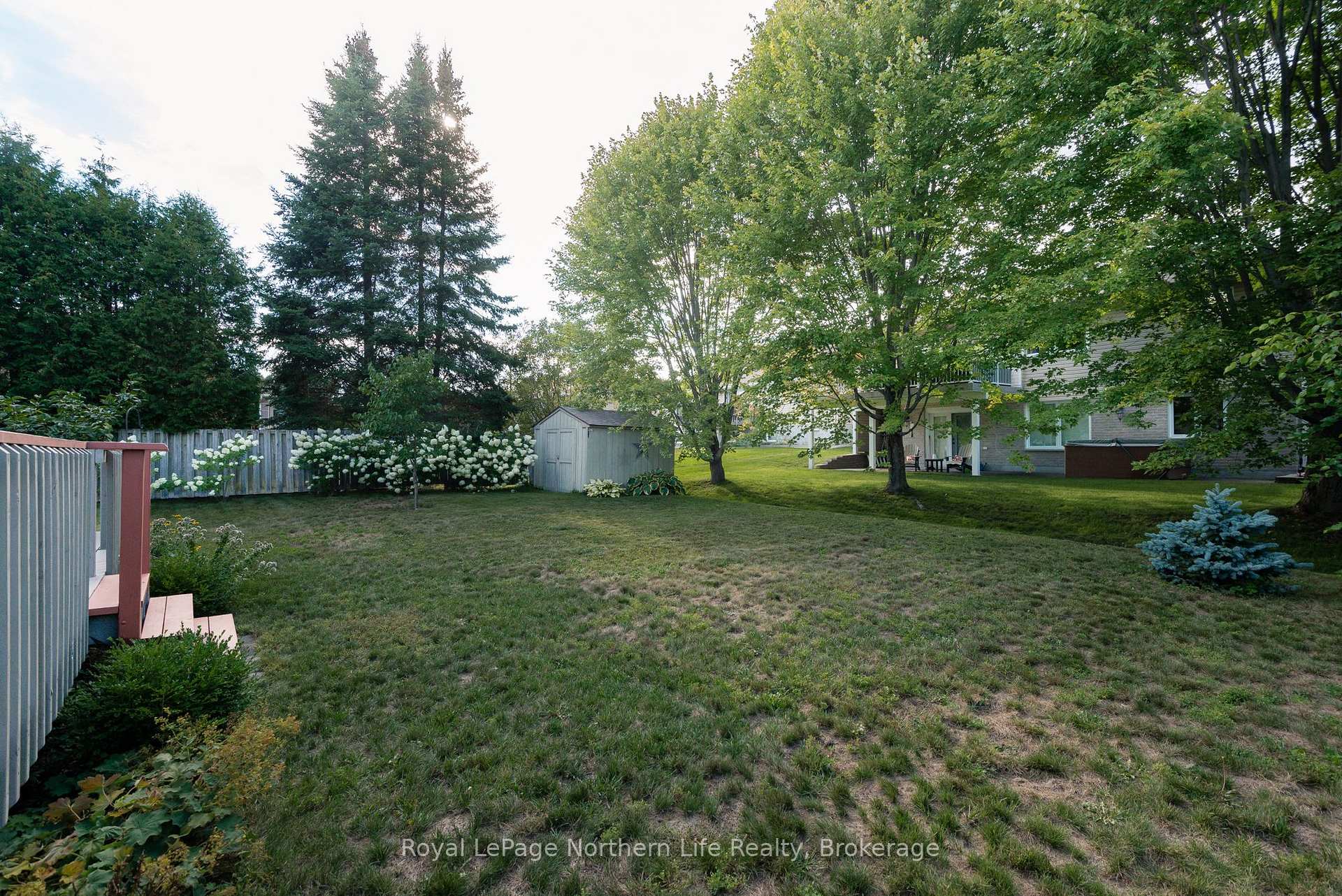 Photo 40 of 406 Pearce Street, North Bay, Airport — HOMEH