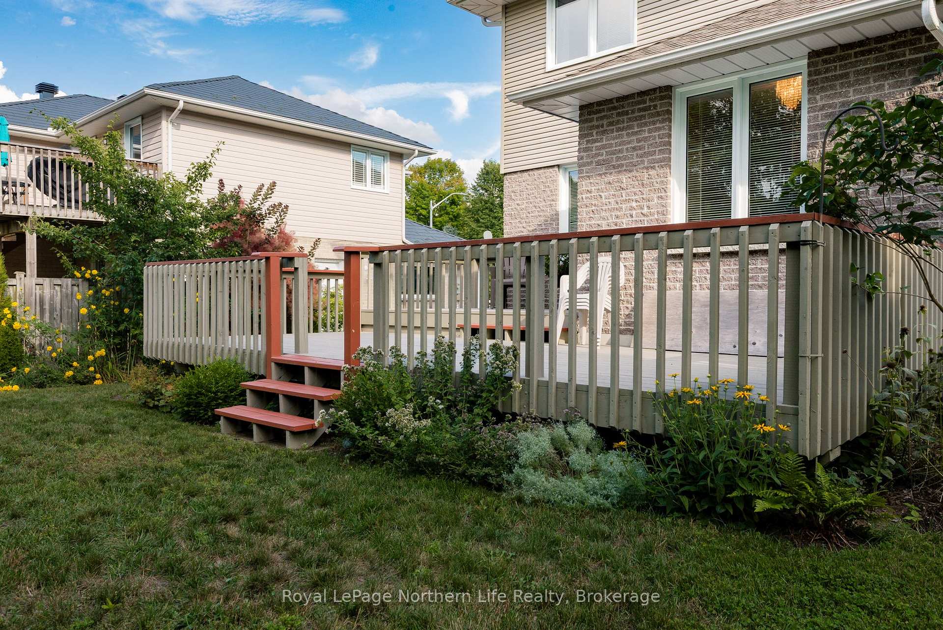 Photo 43 of 406 Pearce Street, North Bay, Airport — HOMEH