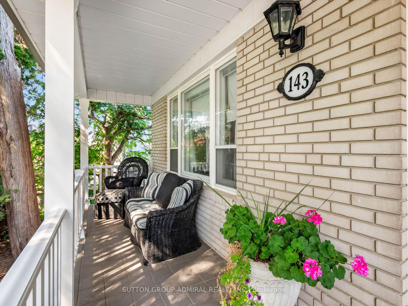 Photo 4 of 143 Dudley Avenue, Markham, Thornhill — HOMEH