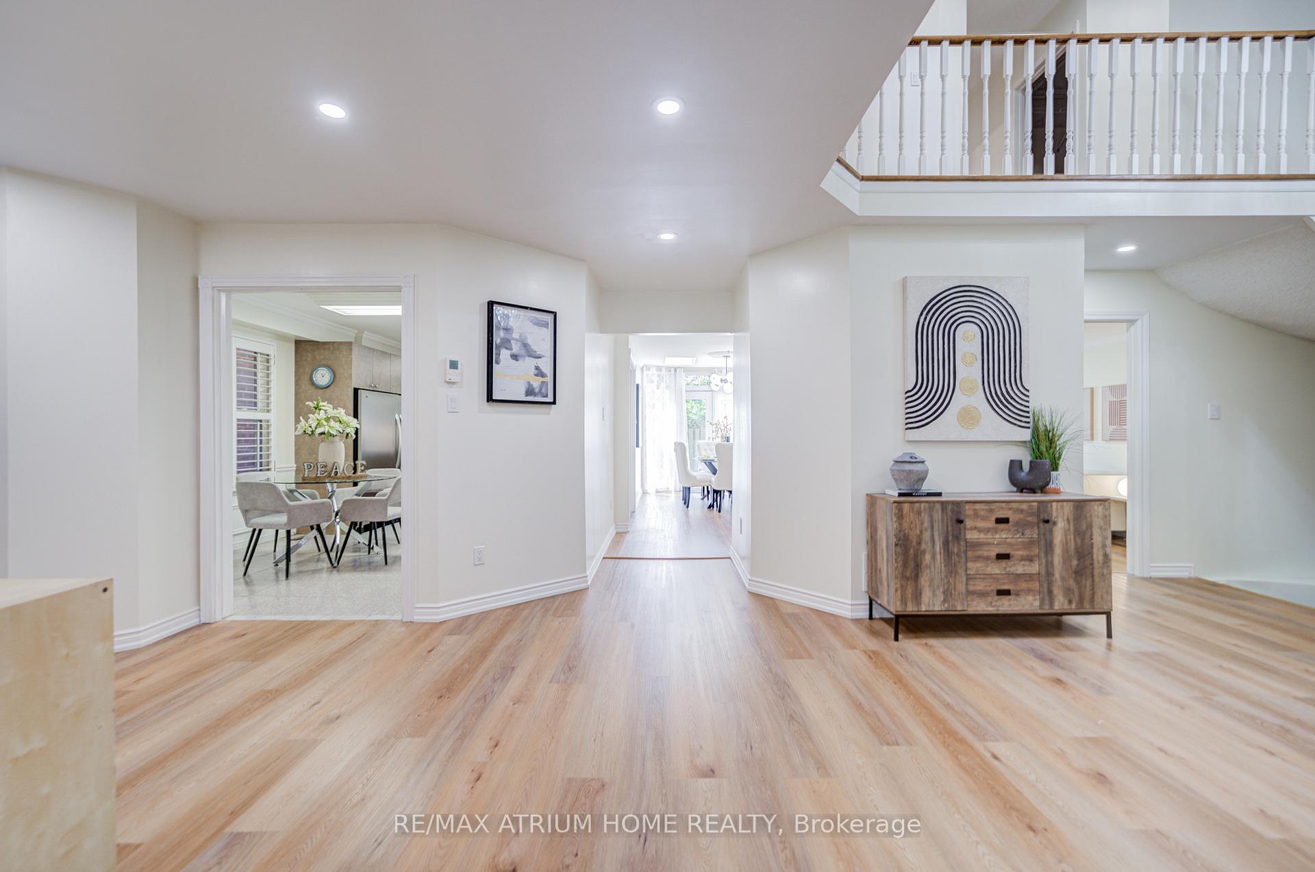 Photo 3 of 77 Rosedale Heights Drive, Vaughan, Uplands — HOMEH