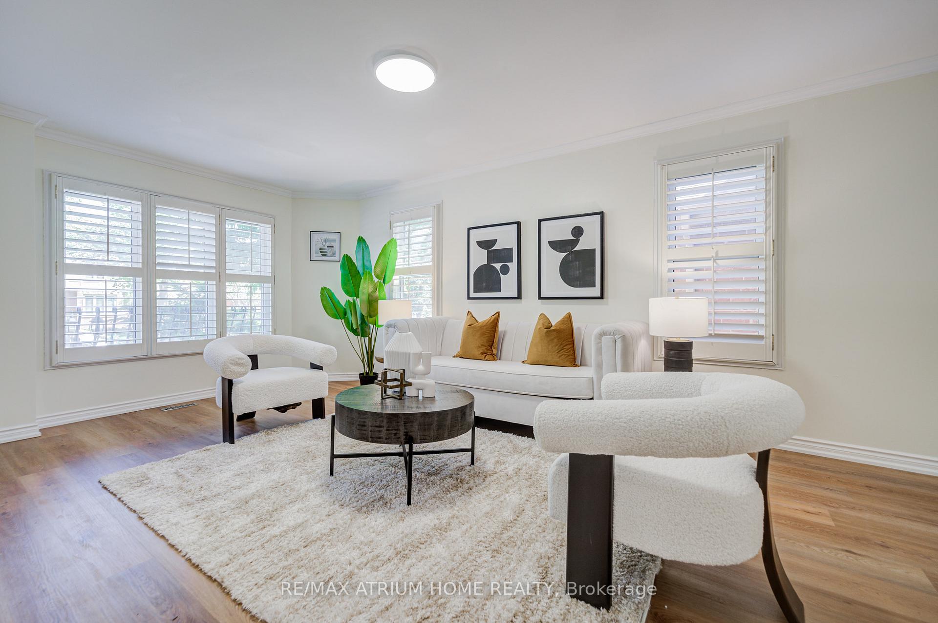Photo 8 of 77 Rosedale Heights Drive, Vaughan, Uplands — HOMEH