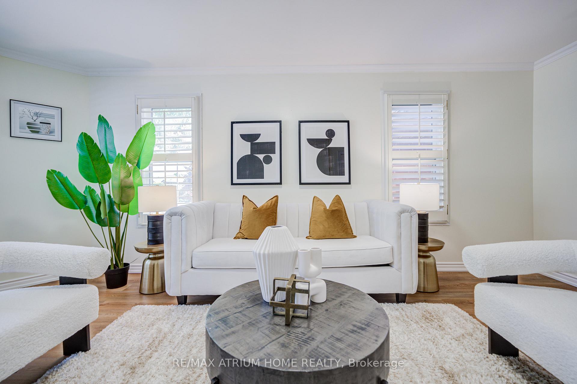 Photo 10 of 77 Rosedale Heights Drive, Vaughan, Uplands — HOMEH