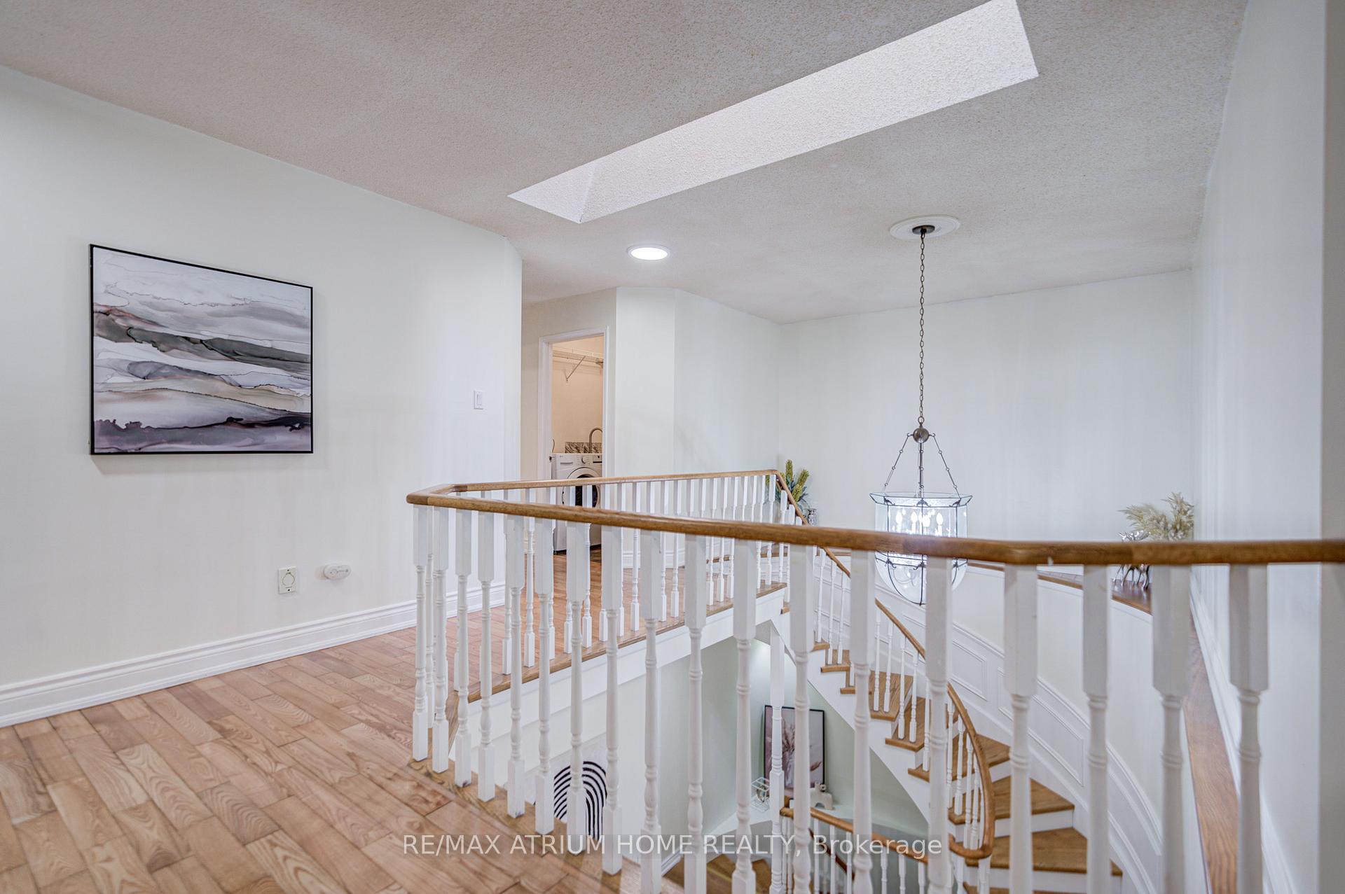 Photo 25 of 77 Rosedale Heights Drive, Vaughan, Uplands — HOMEH