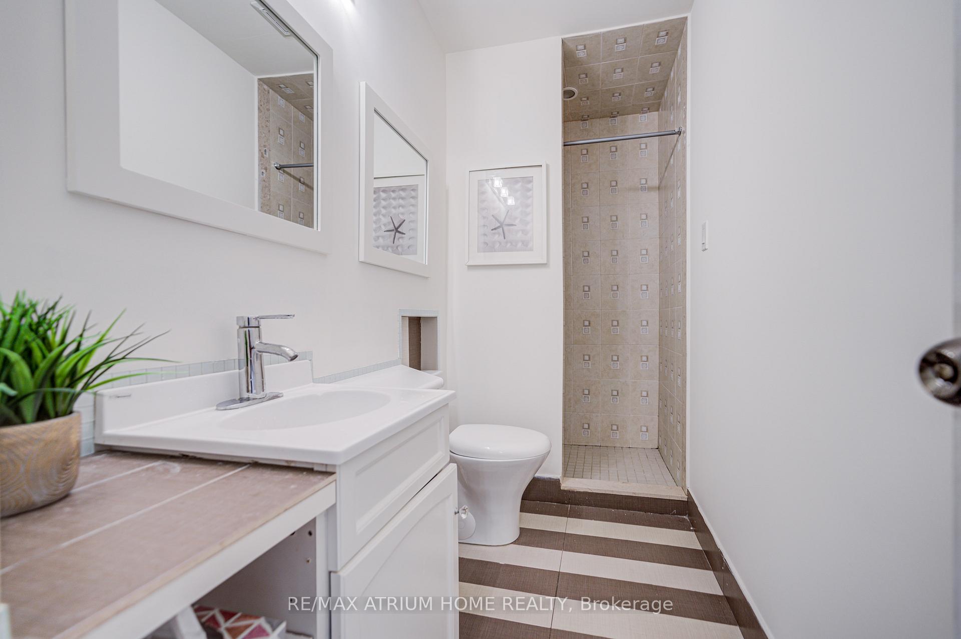 Photo 28 of 77 Rosedale Heights Drive, Vaughan, Uplands — HOMEH
