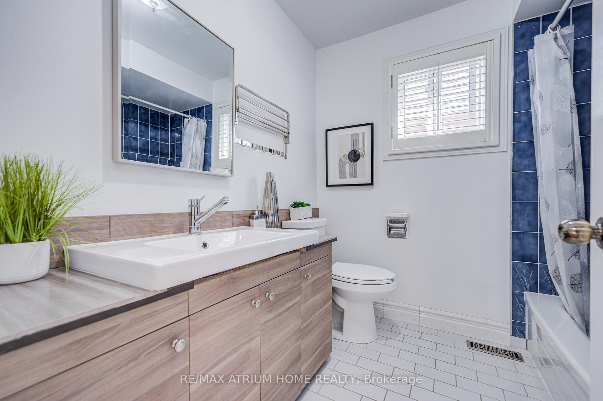Photo 32 of 77 Rosedale Heights Drive, Vaughan, Uplands — HOMEH