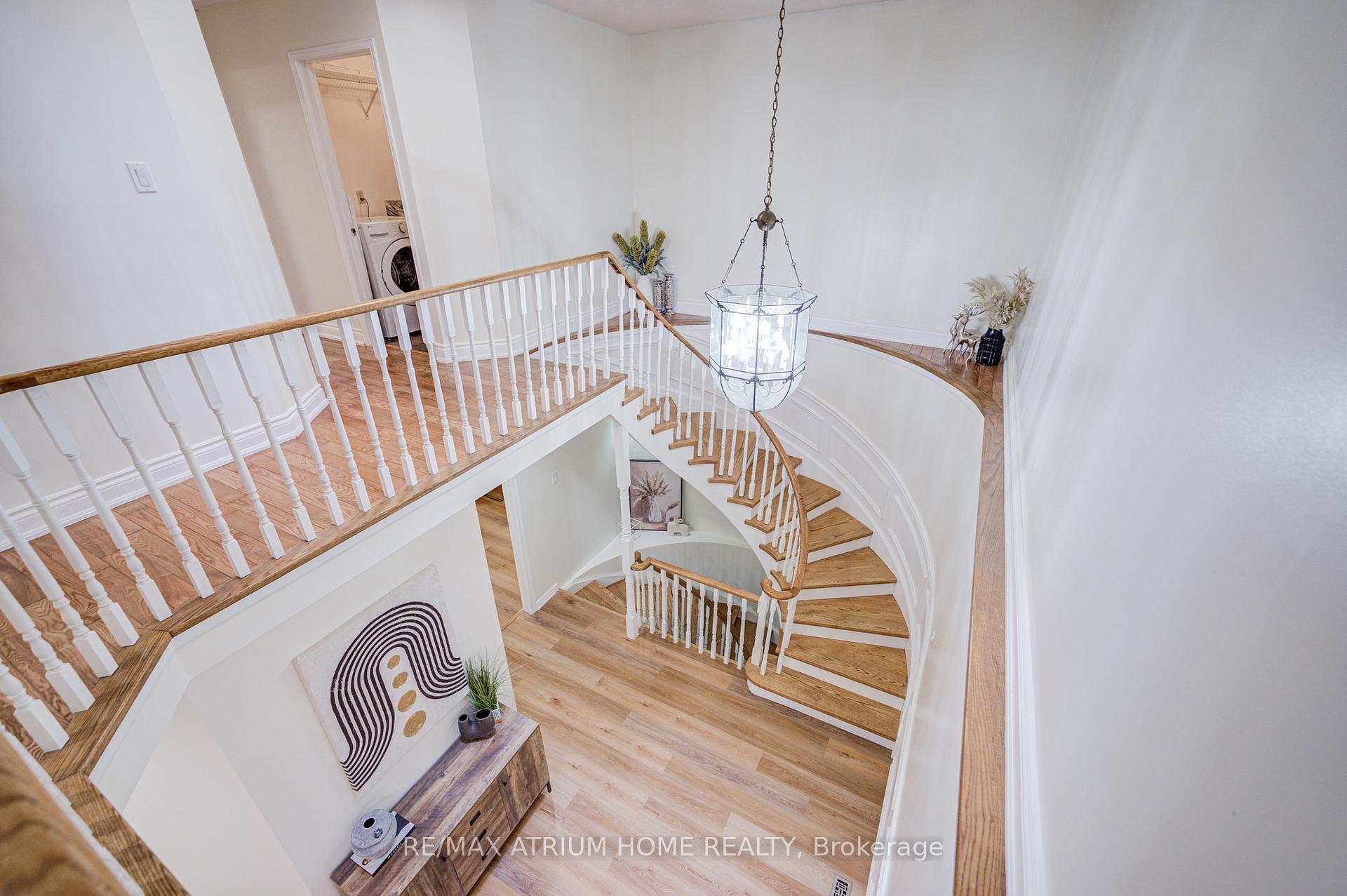 Photo 35 of 77 Rosedale Heights Drive, Vaughan, Uplands — HOMEH