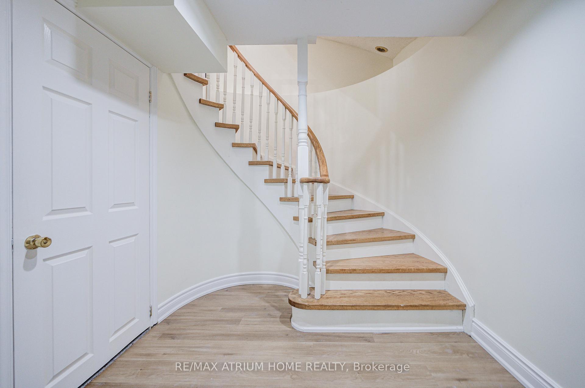 Photo 43 of 77 Rosedale Heights Drive, Vaughan, Uplands — HOMEH