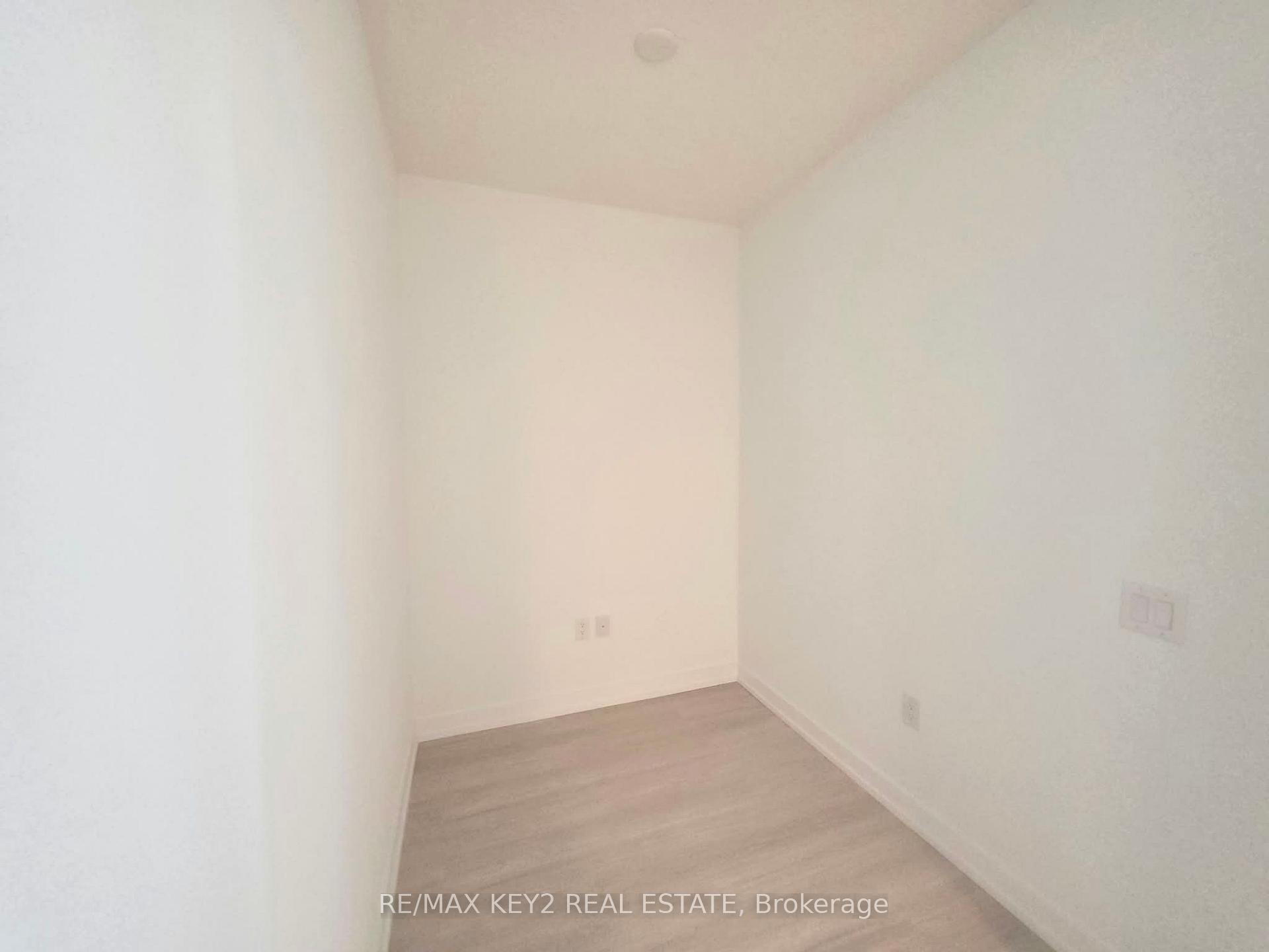 Photo 10 of Unit 1712, 4010 Eglinton Avenue W, Etobicoke, Humber Heights — HOMEH