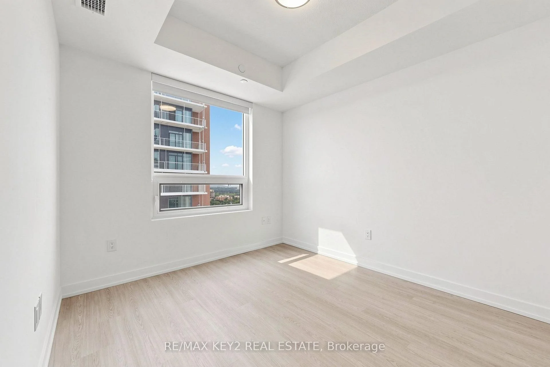 Photo 21 of Unit 1712, 4010 Eglinton Avenue W, Etobicoke, Humber Heights — HOMEH