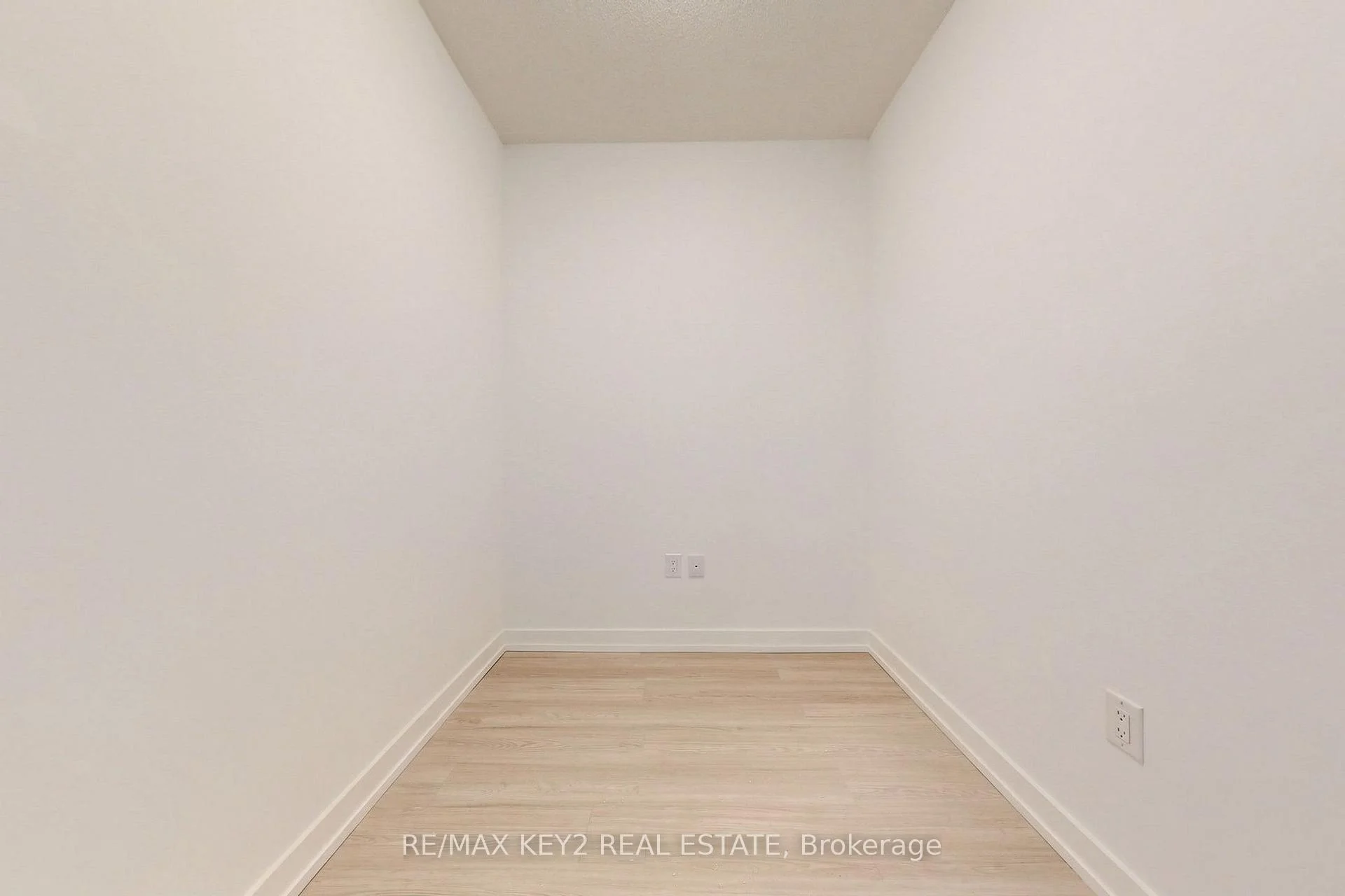 Photo 24 of Unit 1712, 4010 Eglinton Avenue W, Etobicoke, Humber Heights — HOMEH