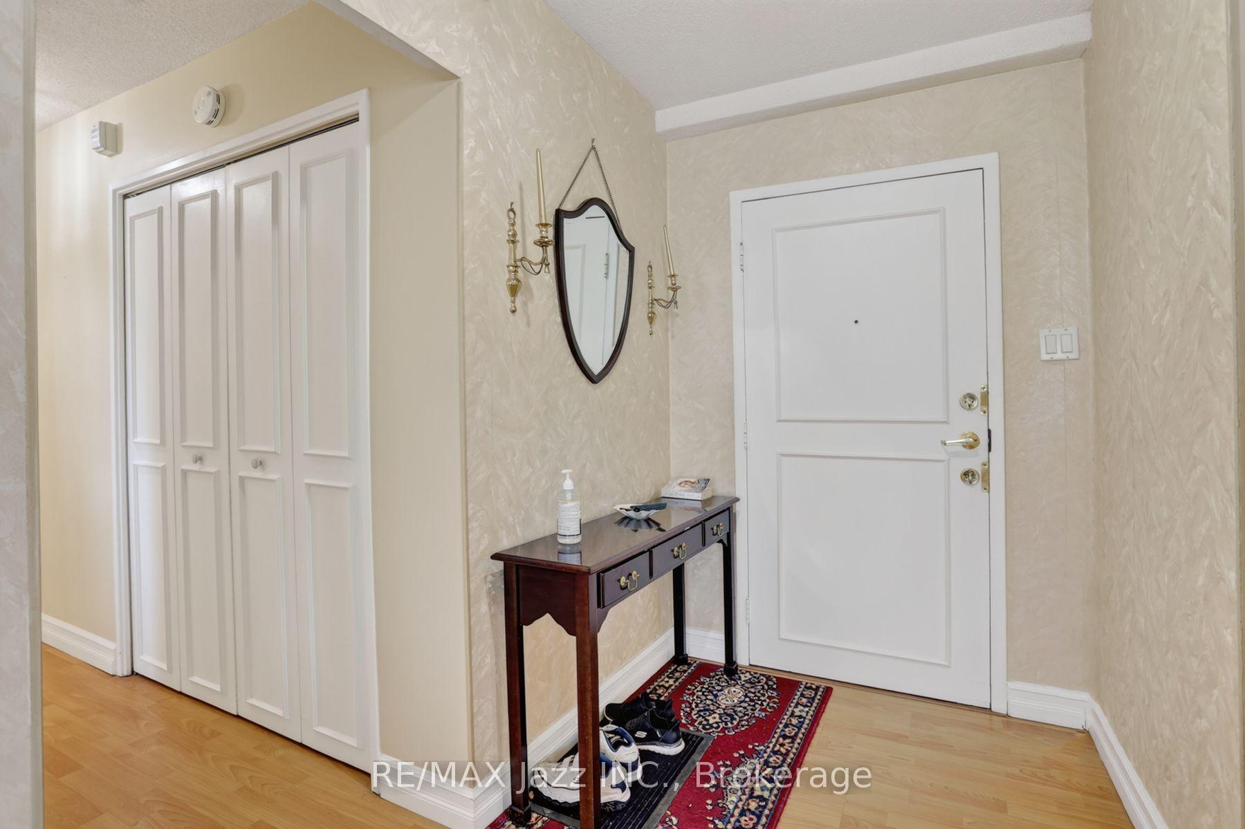 Photo 8 of Unit 305, 363 Simcoe Street N, Oshawa, O'Neill — HOMEH